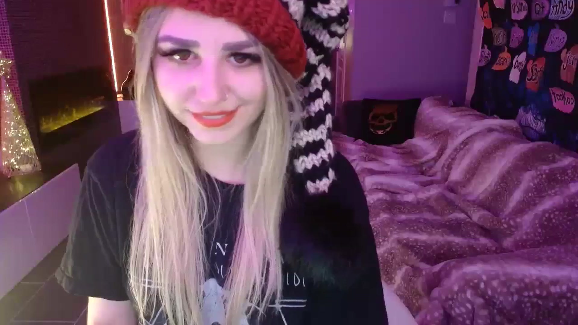 Gallery image thumbnail from Serafina's myfreecams stream on, 11/17/2023, 05:37 image 17 of 20