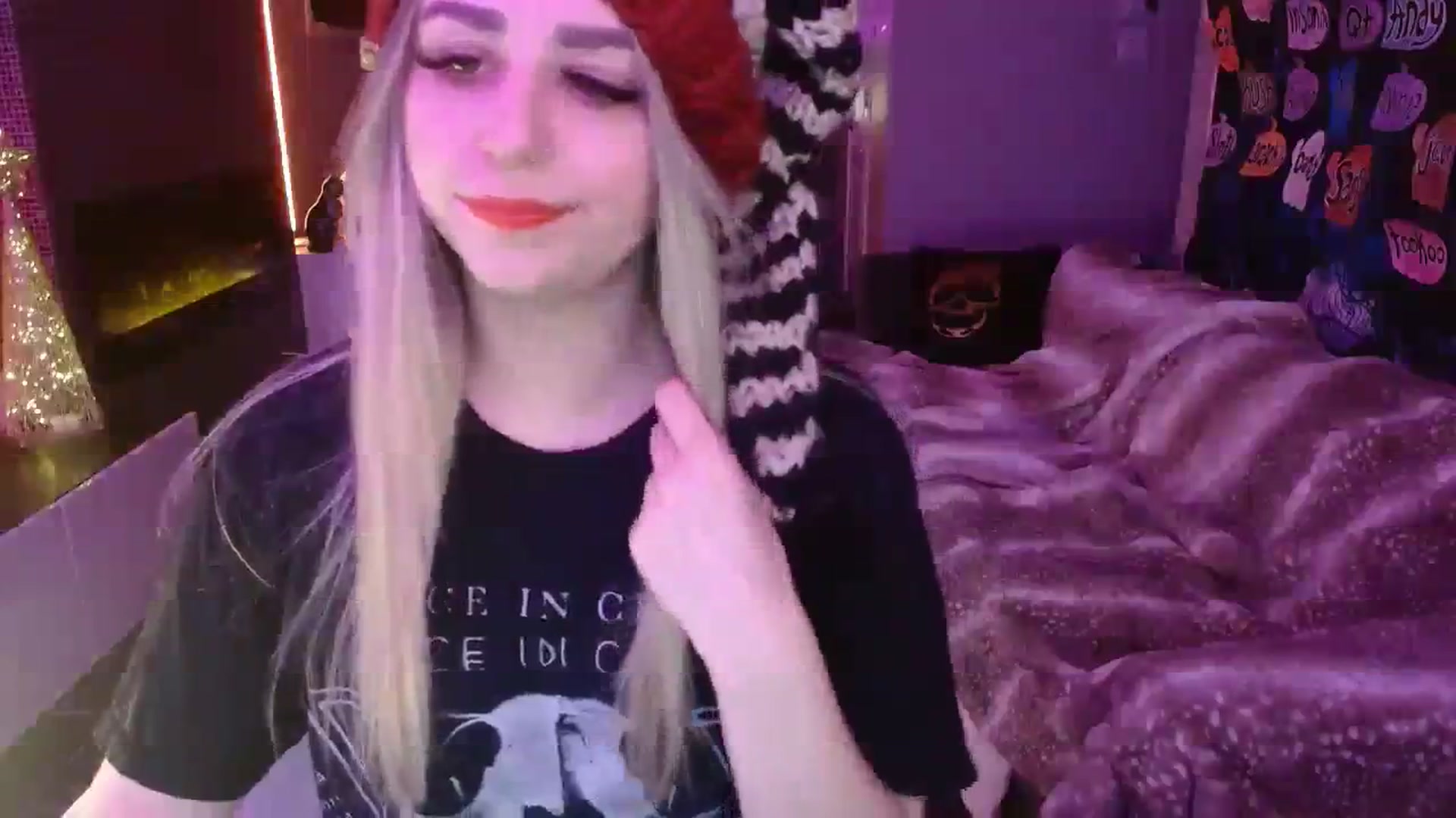 Gallery image thumbnail from Serafina's myfreecams stream on, 11/17/2023, 05:37 image 10 of 20