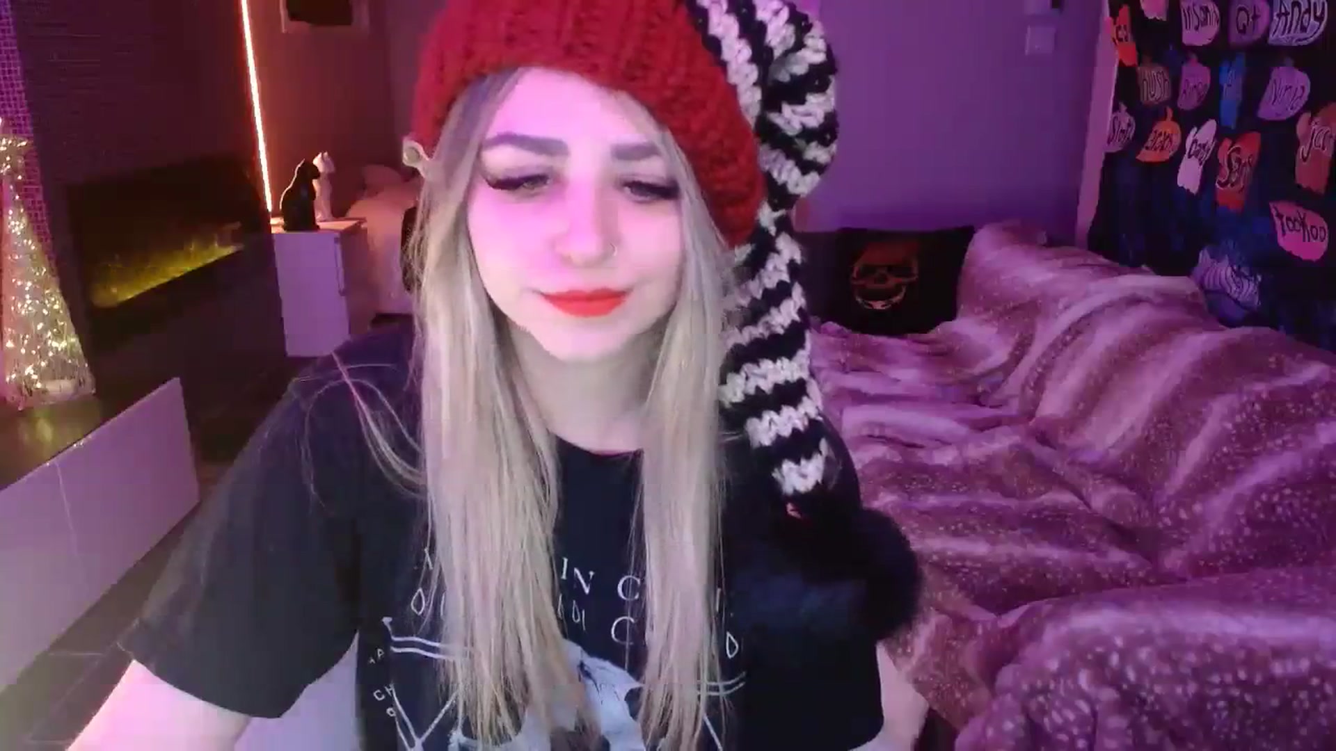 Gallery image thumbnail from Serafina's myfreecams stream on, 11/17/2023, 05:37 image 14 of 20