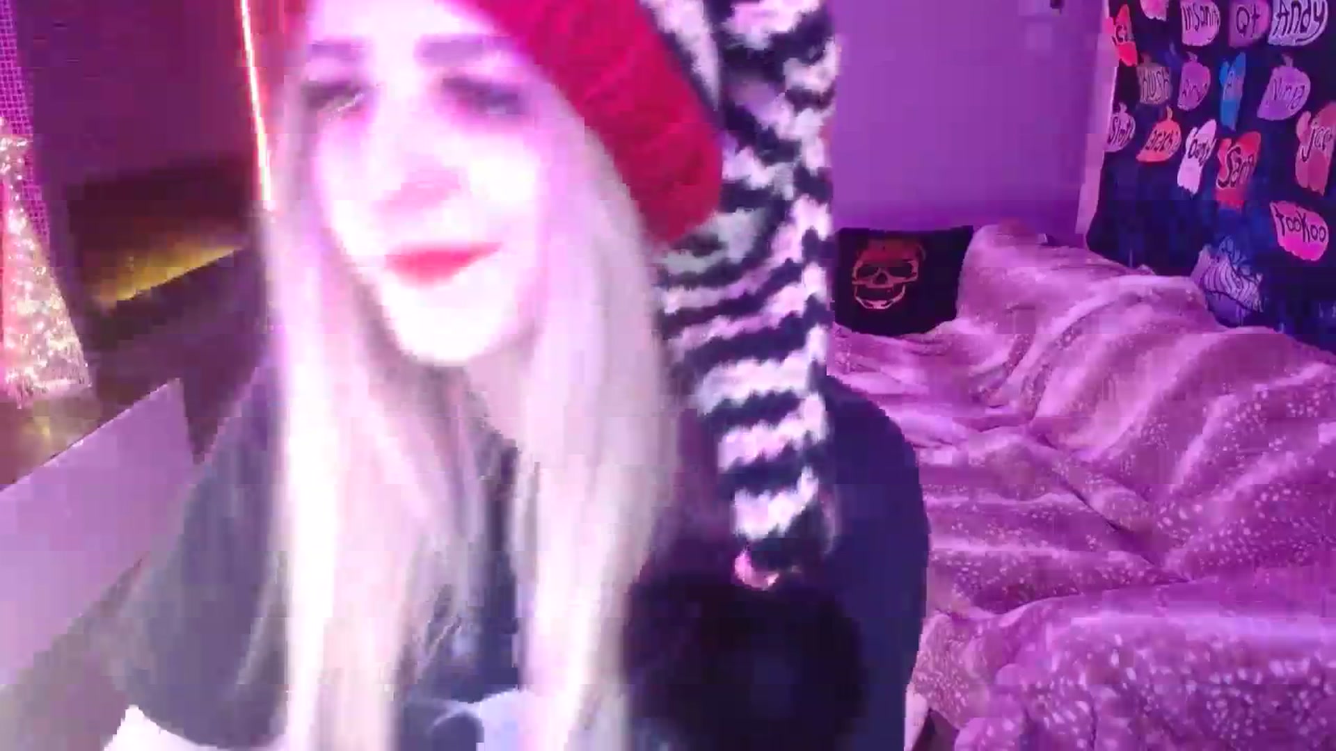 Gallery image thumbnail from Serafina's myfreecams stream on, 11/17/2023, 05:37 image 12 of 20