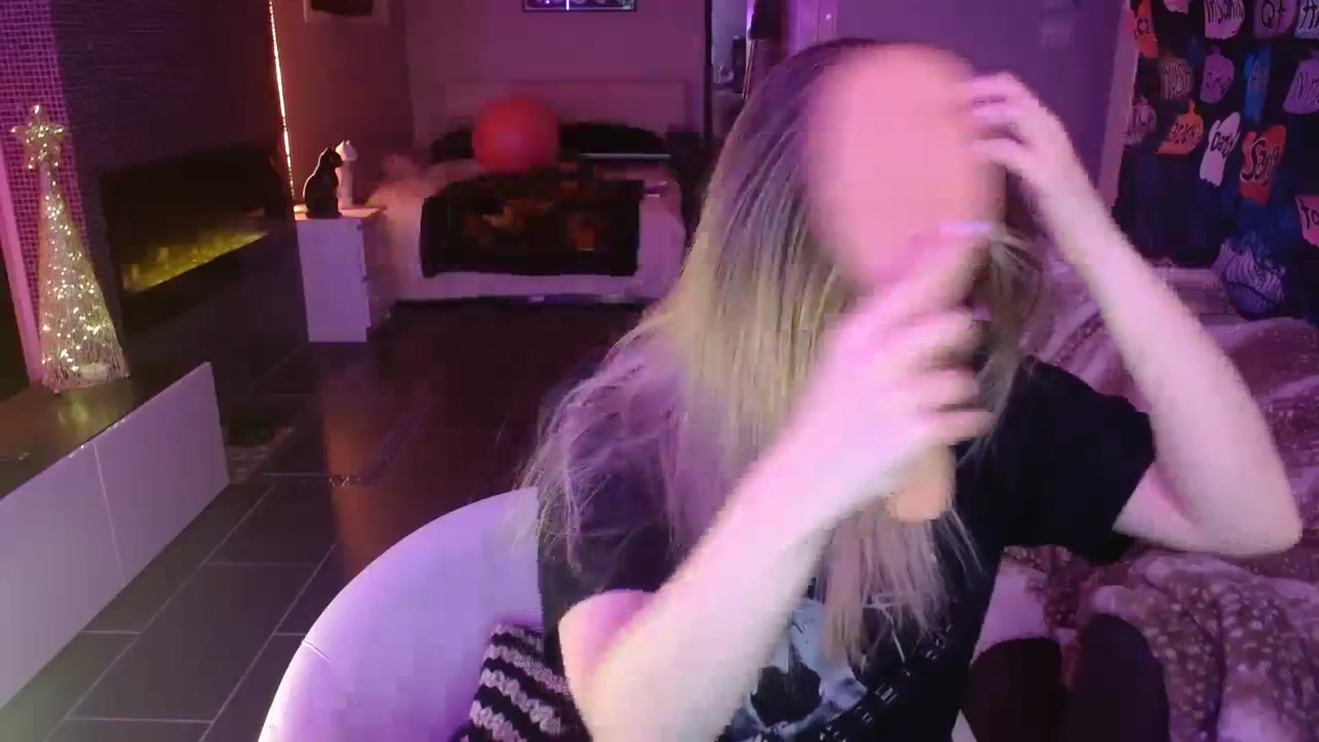 Gallery image thumbnail from Serafina's myfreecams stream on, 11/17/2023, 07:17 image 3 of 20