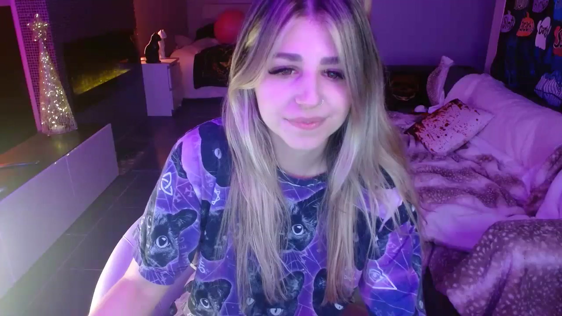 Gallery image thumbnail from Serafina's myfreecams stream on, 11/18/2023, 07:22 image 4 of 20