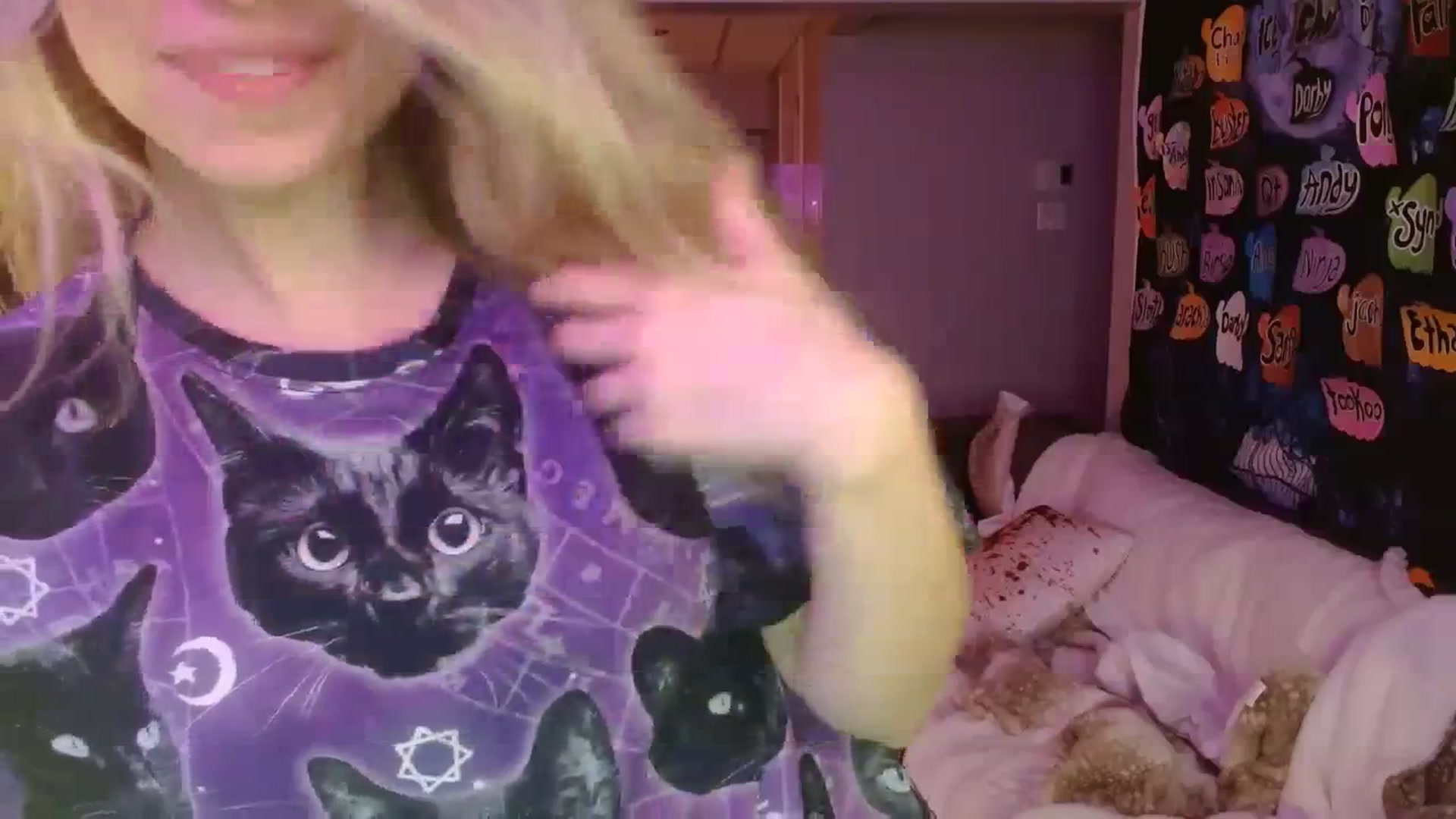 Gallery image thumbnail from Serafina's myfreecams stream on, 11/18/2023, 07:22 image 18 of 20