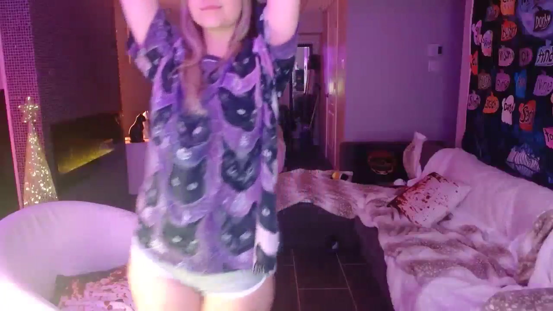 Gallery image thumbnail from Serafina's myfreecams stream on, 11/18/2023, 07:22 image 9 of 20