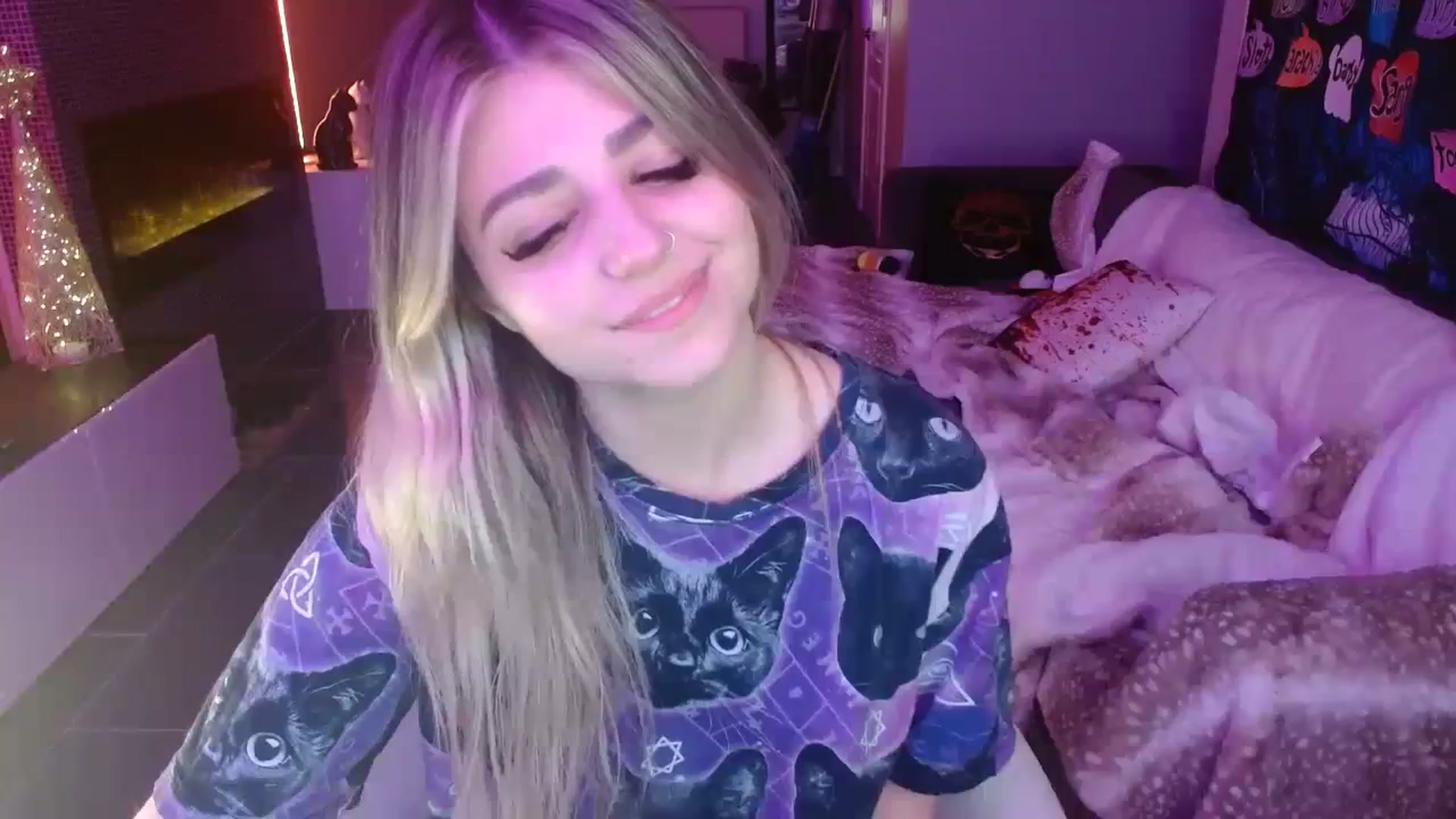 Gallery image thumbnail from Serafina's myfreecams stream on, 11/18/2023, 08:15 image 13 of 20
