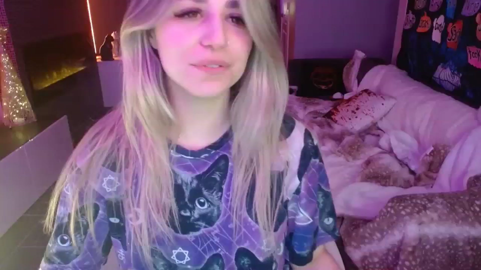 Gallery image thumbnail from Serafina's myfreecams stream on, 11/18/2023, 08:15 image 4 of 20