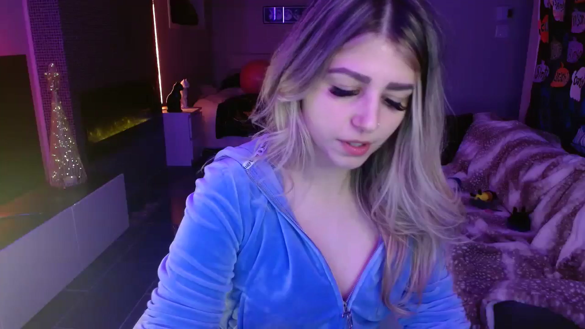 Gallery image thumbnail from Serafina's myfreecams stream on, 11/21/2023, 02:26 image 11 of 20