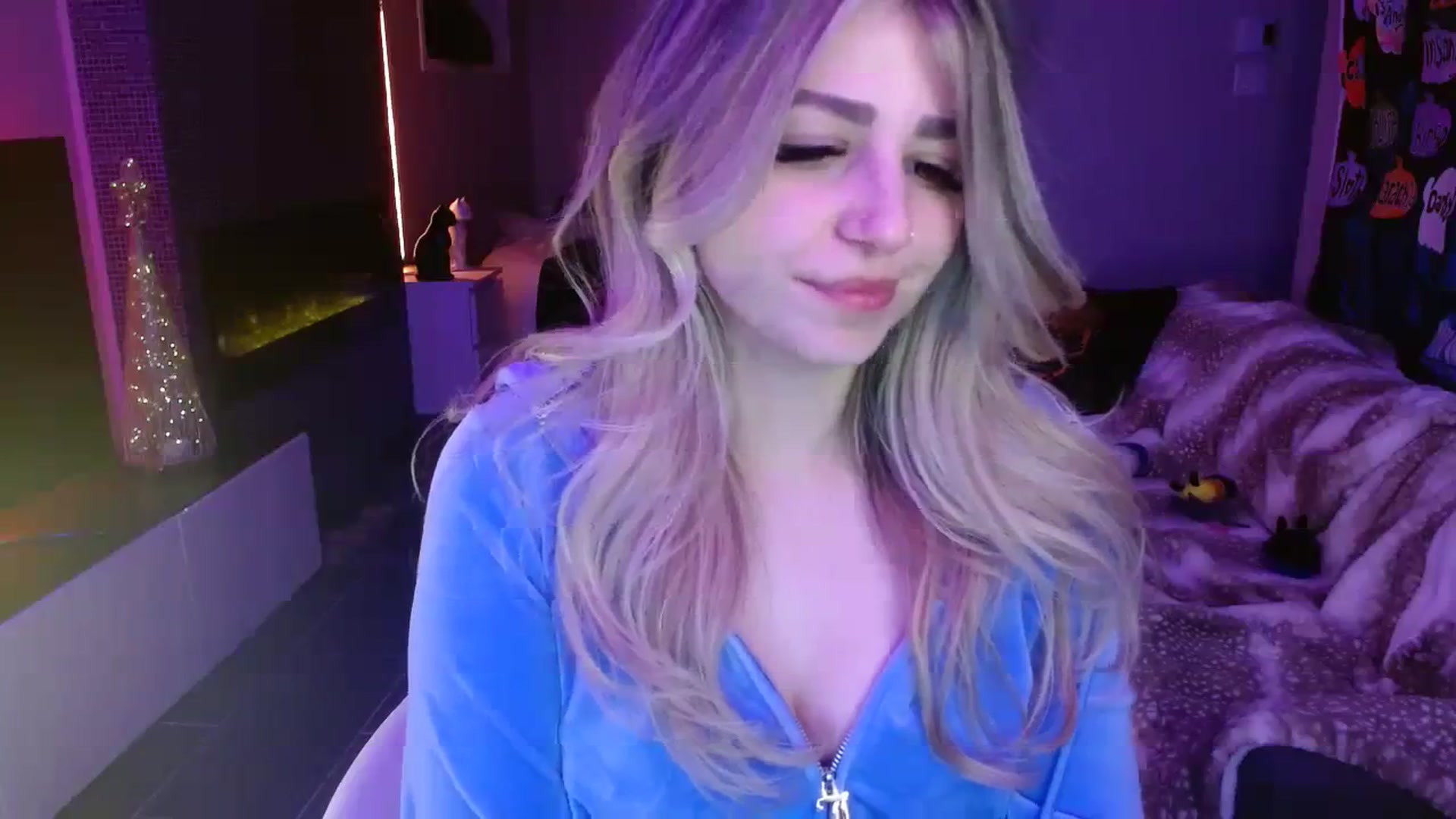Gallery image thumbnail from Serafina's myfreecams stream on, 11/21/2023, 02:26 image 8 of 20