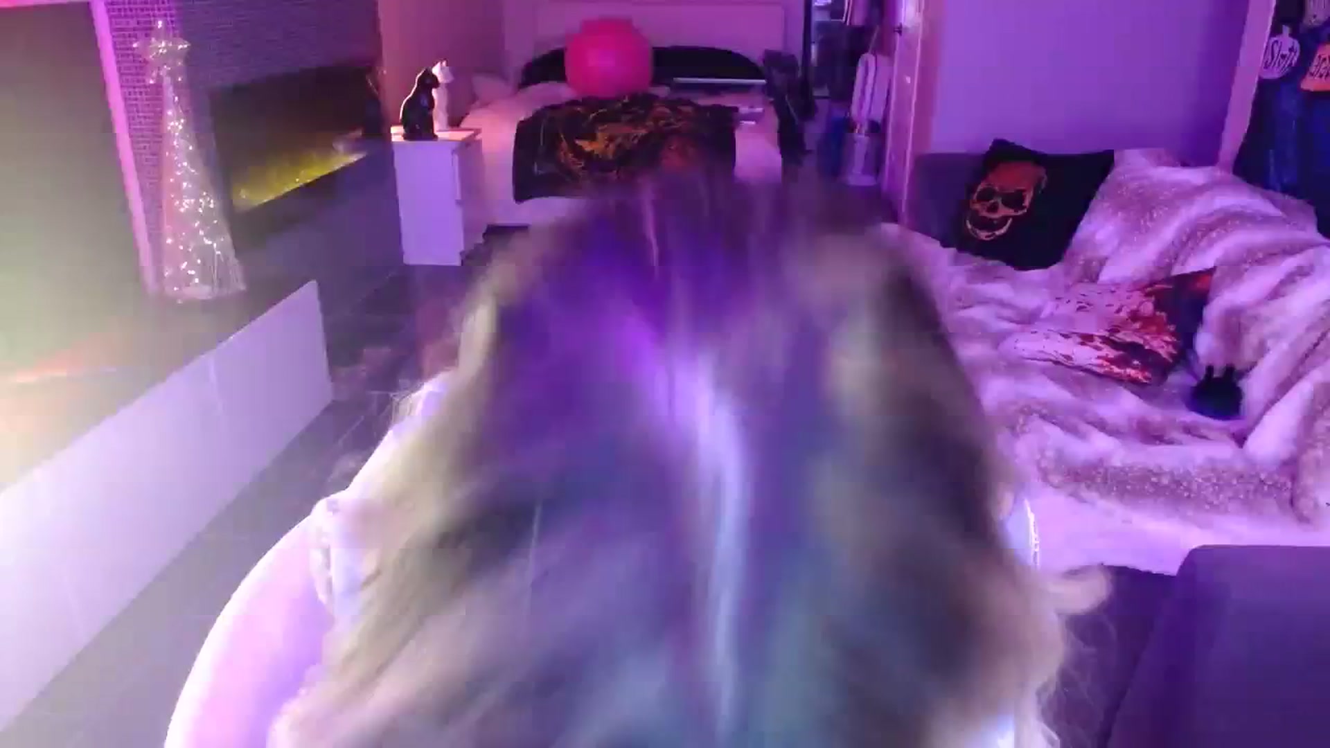 Gallery image thumbnail from Serafina's myfreecams stream on, 11/21/2023, 05:44 image 19 of 20