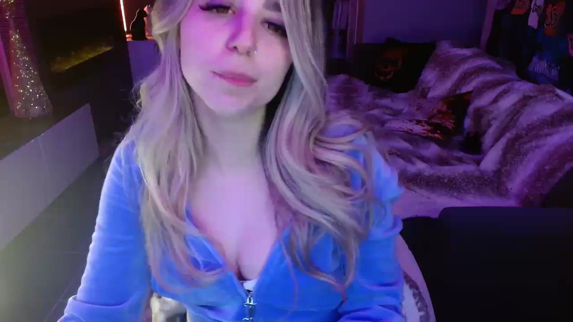 Gallery image thumbnail from Serafina's myfreecams stream on, 11/21/2023, 05:44 image 11 of 20