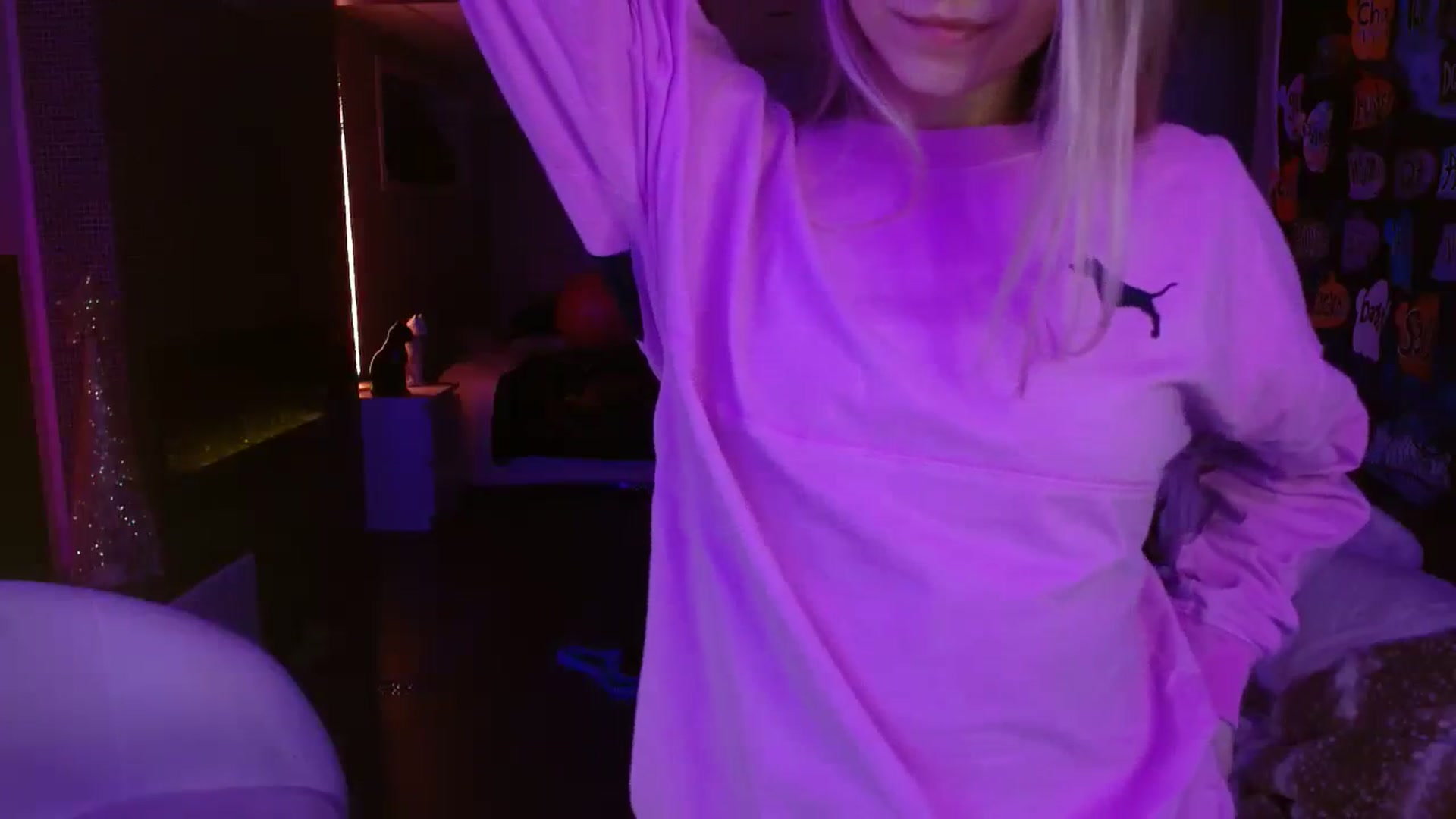 Gallery image thumbnail from Serafina's myfreecams stream on, 11/26/2023, 06:31 image 6 of 20