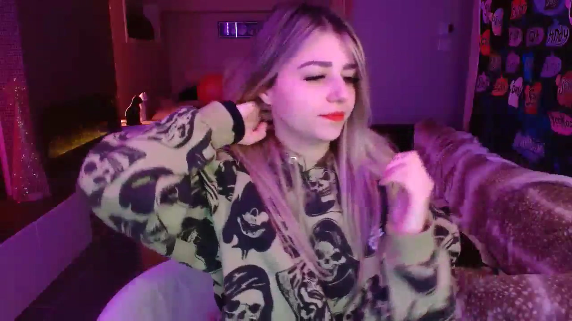 Gallery image thumbnail from Serafina's myfreecams stream on, 11/27/2023, 05:16 image 4 of 20
