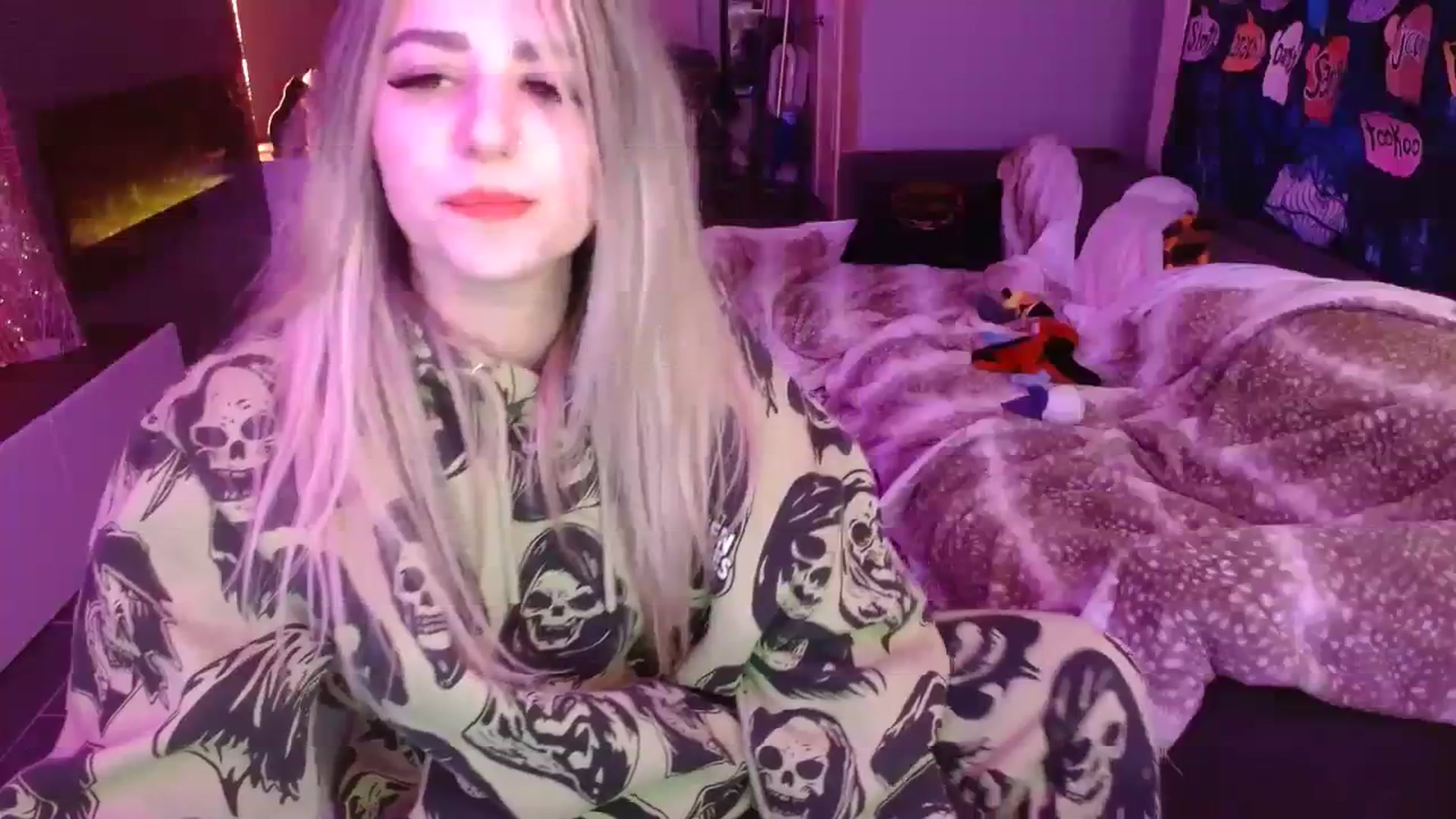 Gallery image thumbnail from Serafina's myfreecams stream on, 11/27/2023, 05:16 image 11 of 20