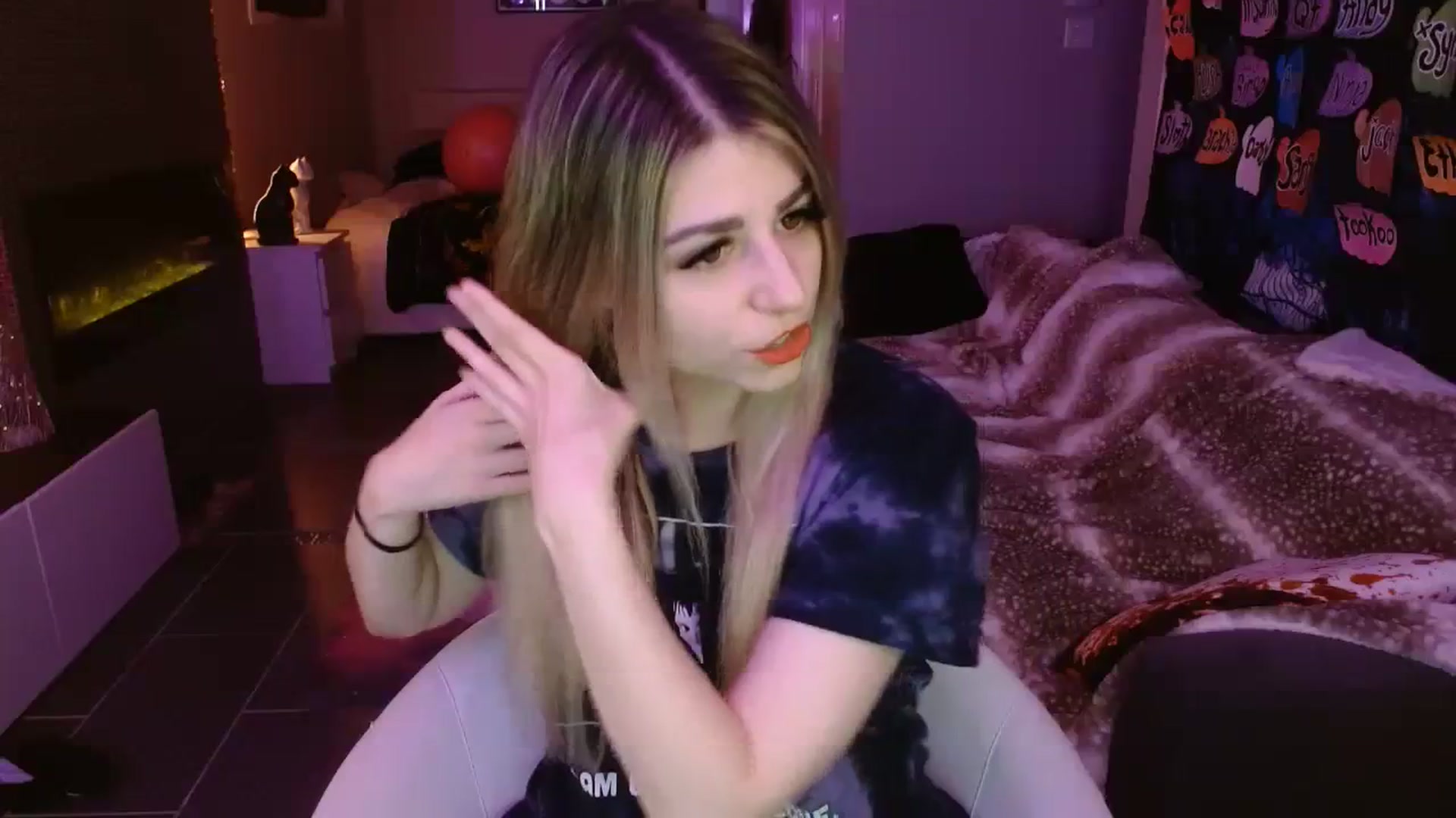Gallery image thumbnail from Serafina's myfreecams stream on, 11/28/2023, 04:19 image 10 of 20