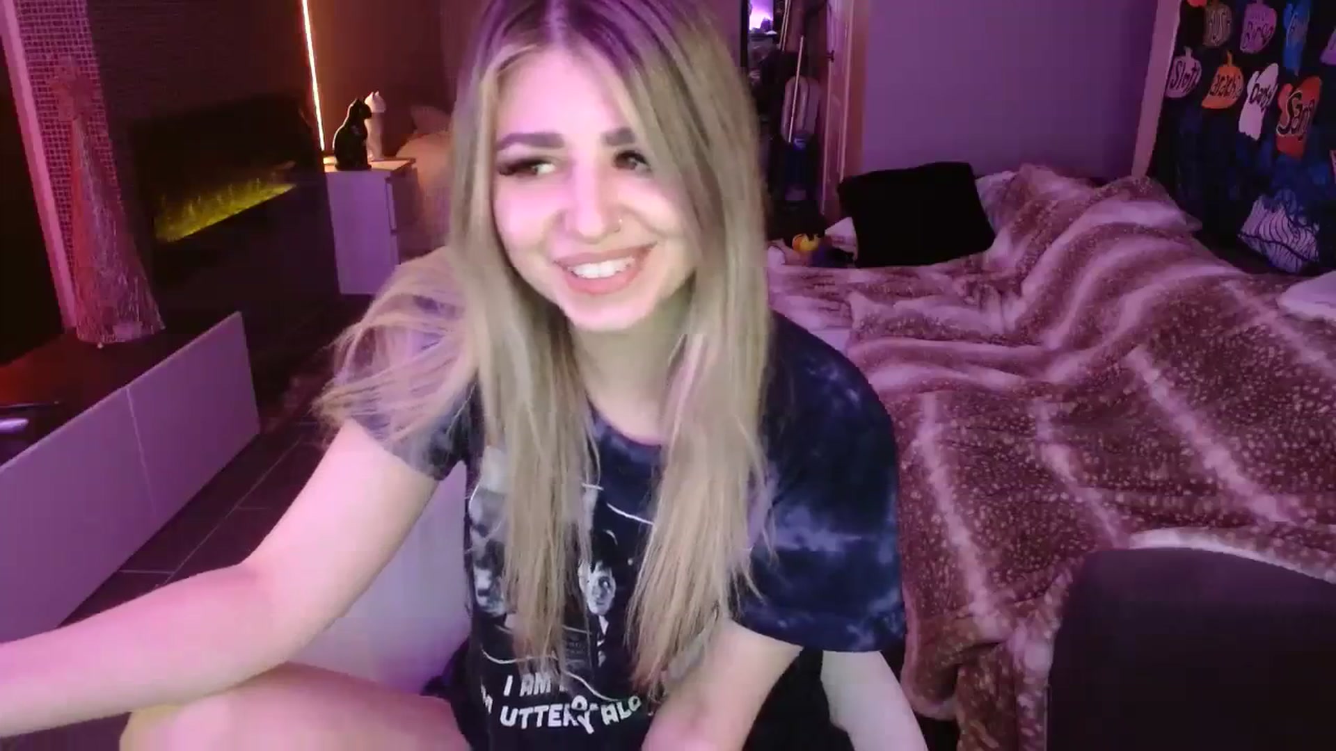 Gallery image thumbnail from Serafina's myfreecams stream on, 11/28/2023, 04:19 image 3 of 20