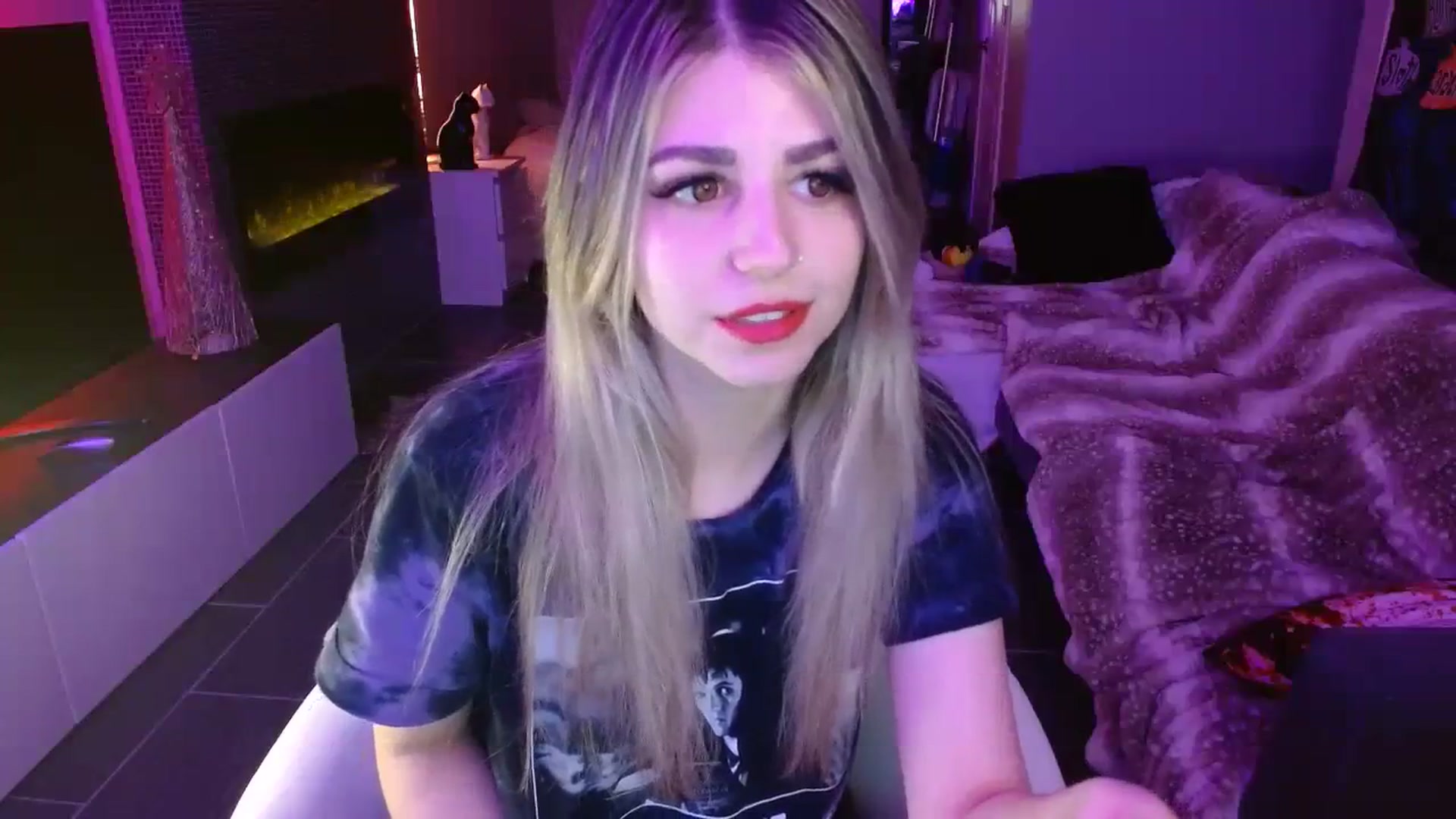 Gallery image thumbnail from Serafina's myfreecams stream on, 11/28/2023, 06:51 image 5 of 20