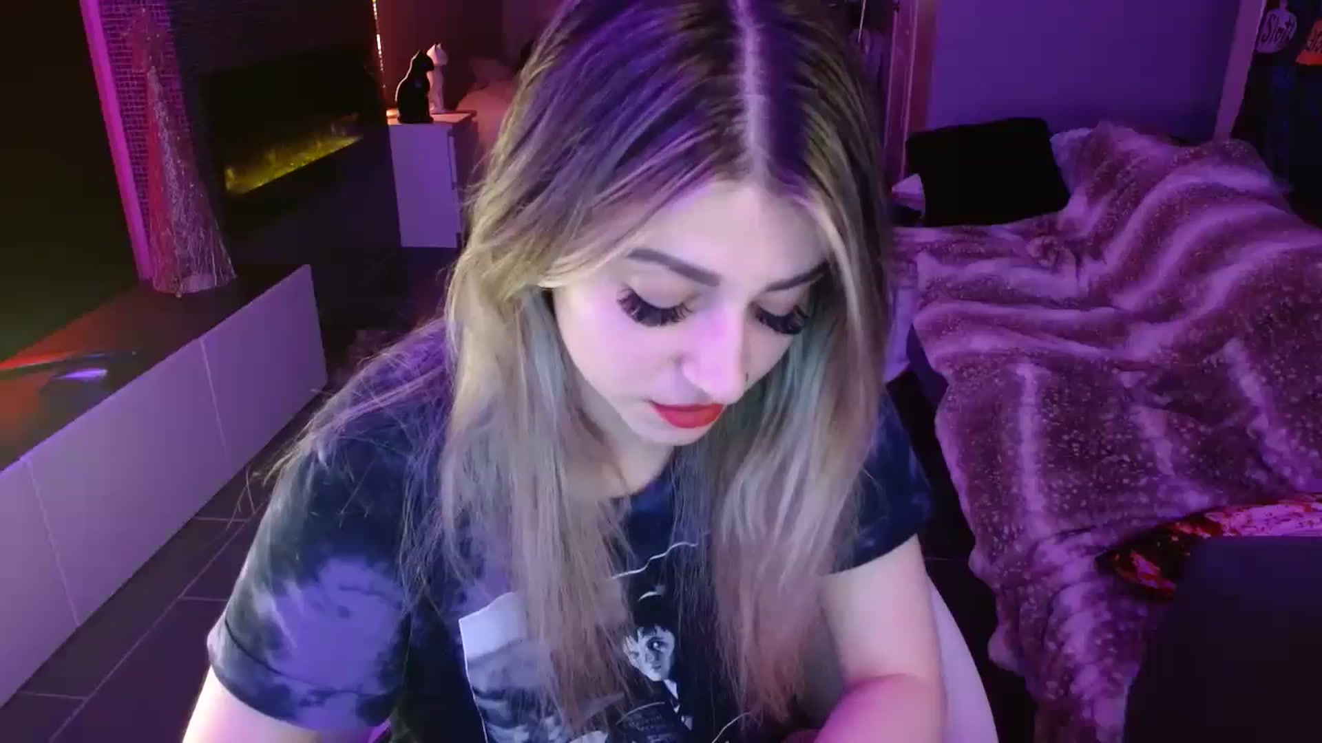 Gallery image thumbnail from Serafina's myfreecams stream on, 11/28/2023, 06:51 image 17 of 20