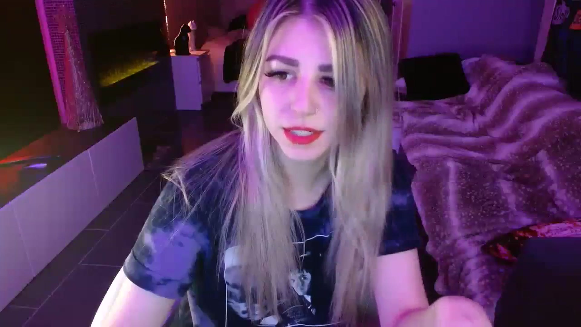 Gallery image thumbnail from Serafina's myfreecams stream on, 11/28/2023, 06:51 image 13 of 20