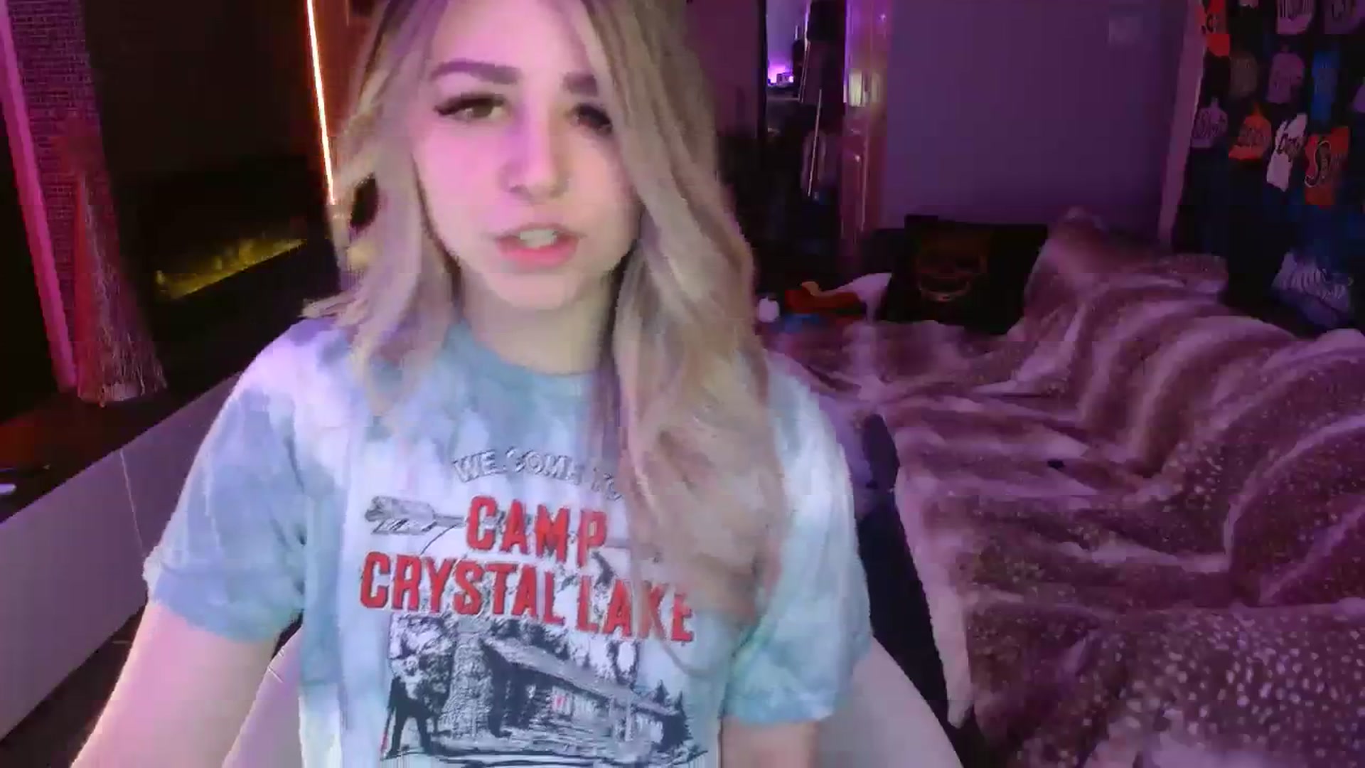Gallery image thumbnail from Serafina's myfreecams stream on, 11/30/2023, 03:25 image 6 of 20