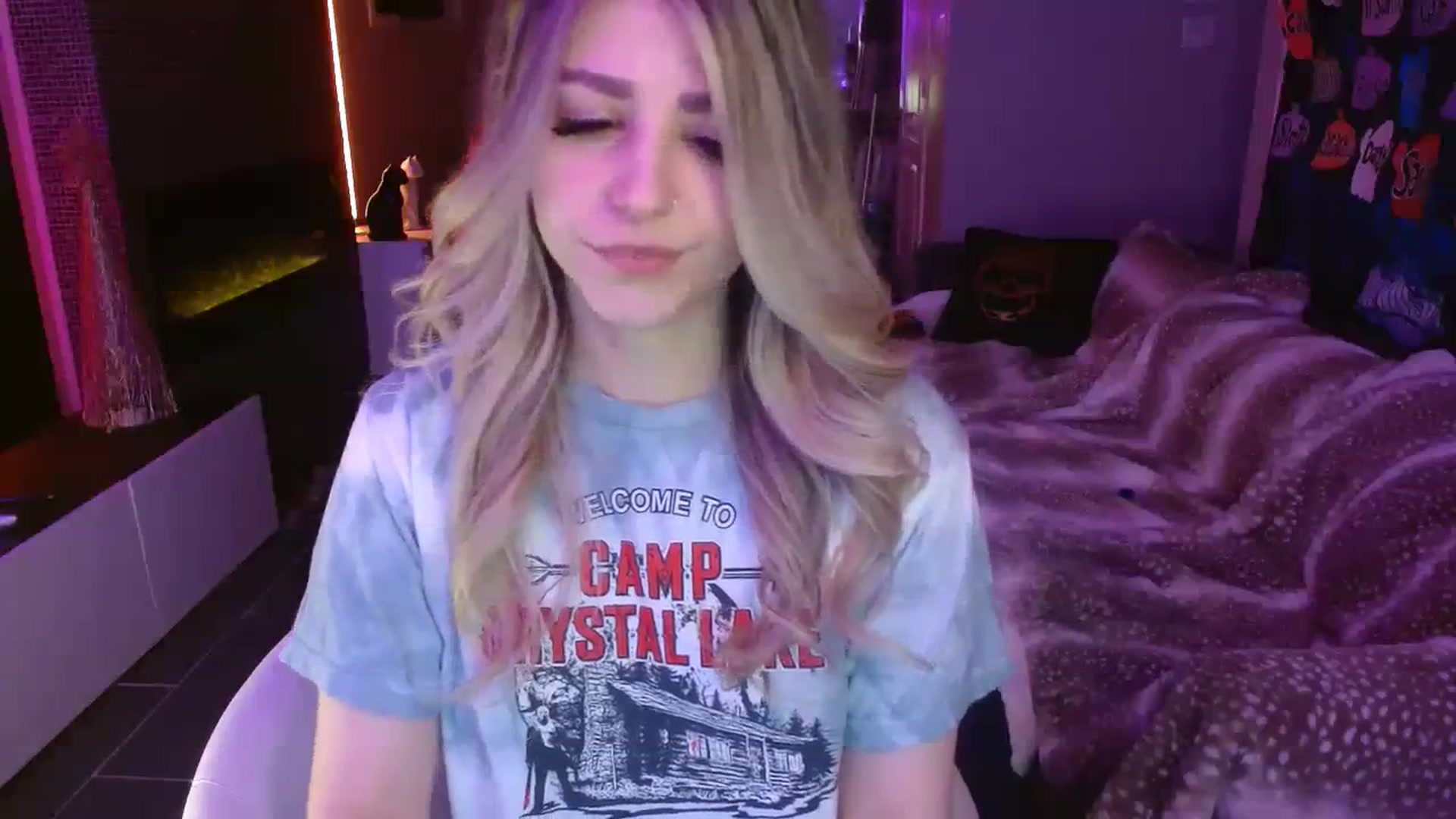 Gallery image thumbnail from Serafina's myfreecams stream on, 11/30/2023, 03:25 image 12 of 20