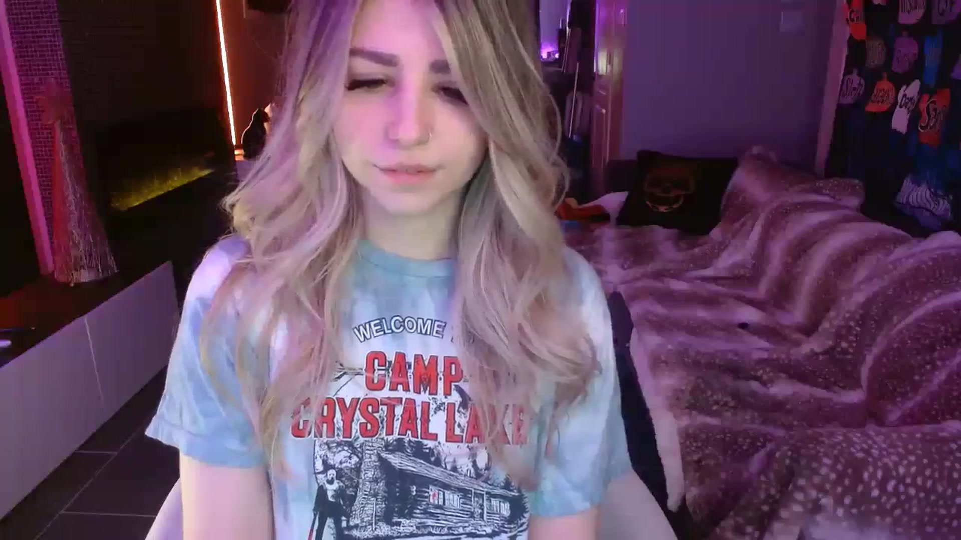 Gallery image thumbnail from Serafina's myfreecams stream on, 11/30/2023, 03:25 image 7 of 20