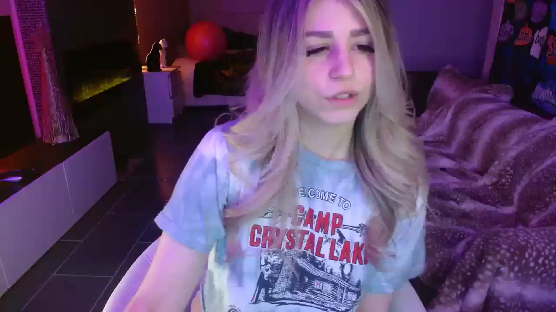 Gallery image thumbnail from Serafina's myfreecams stream on, 11/30/2023, 03:25 image 15 of 20