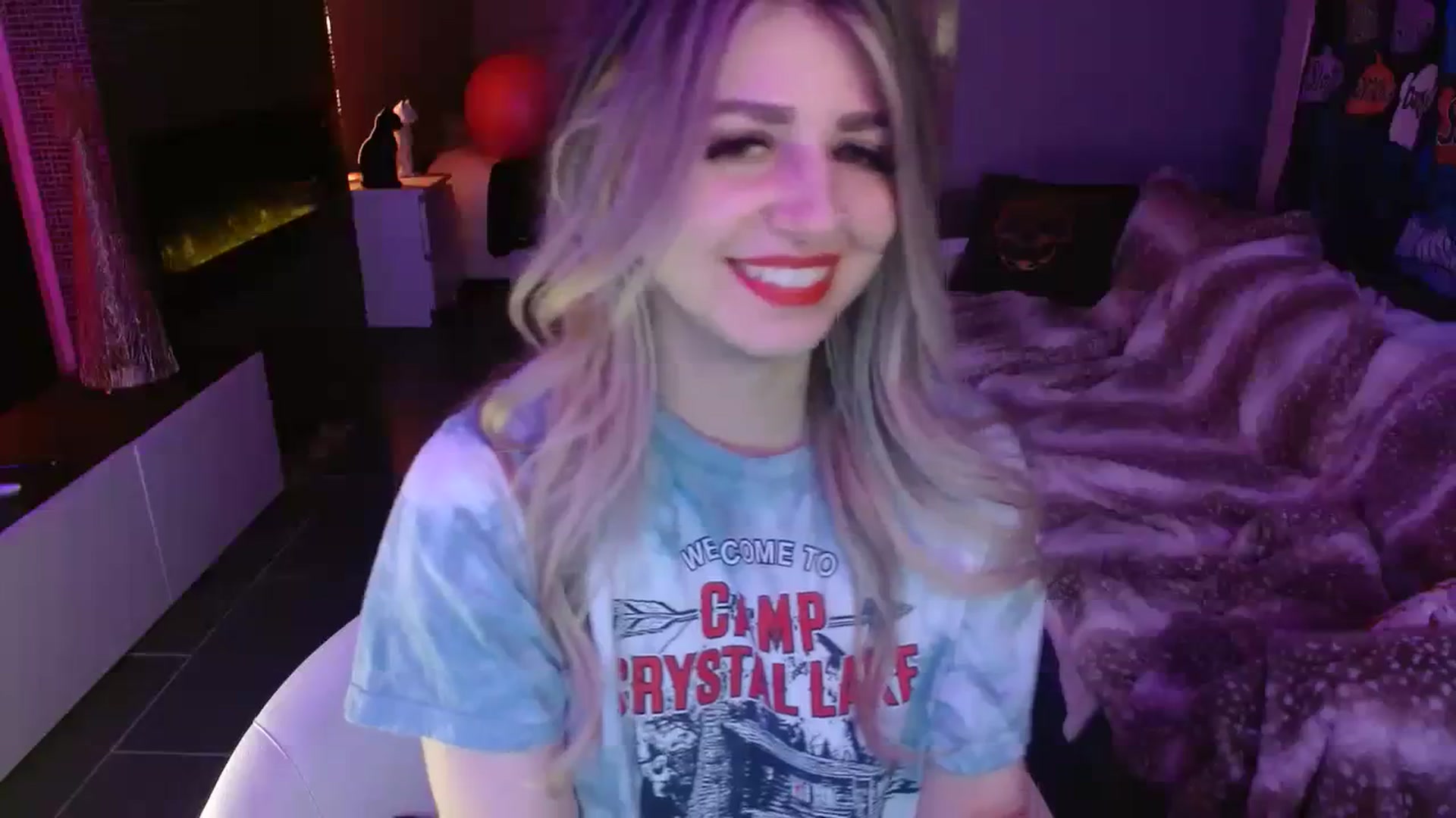 Gallery image thumbnail from Serafina's myfreecams stream on, 11/30/2023, 07:40 image 18 of 20