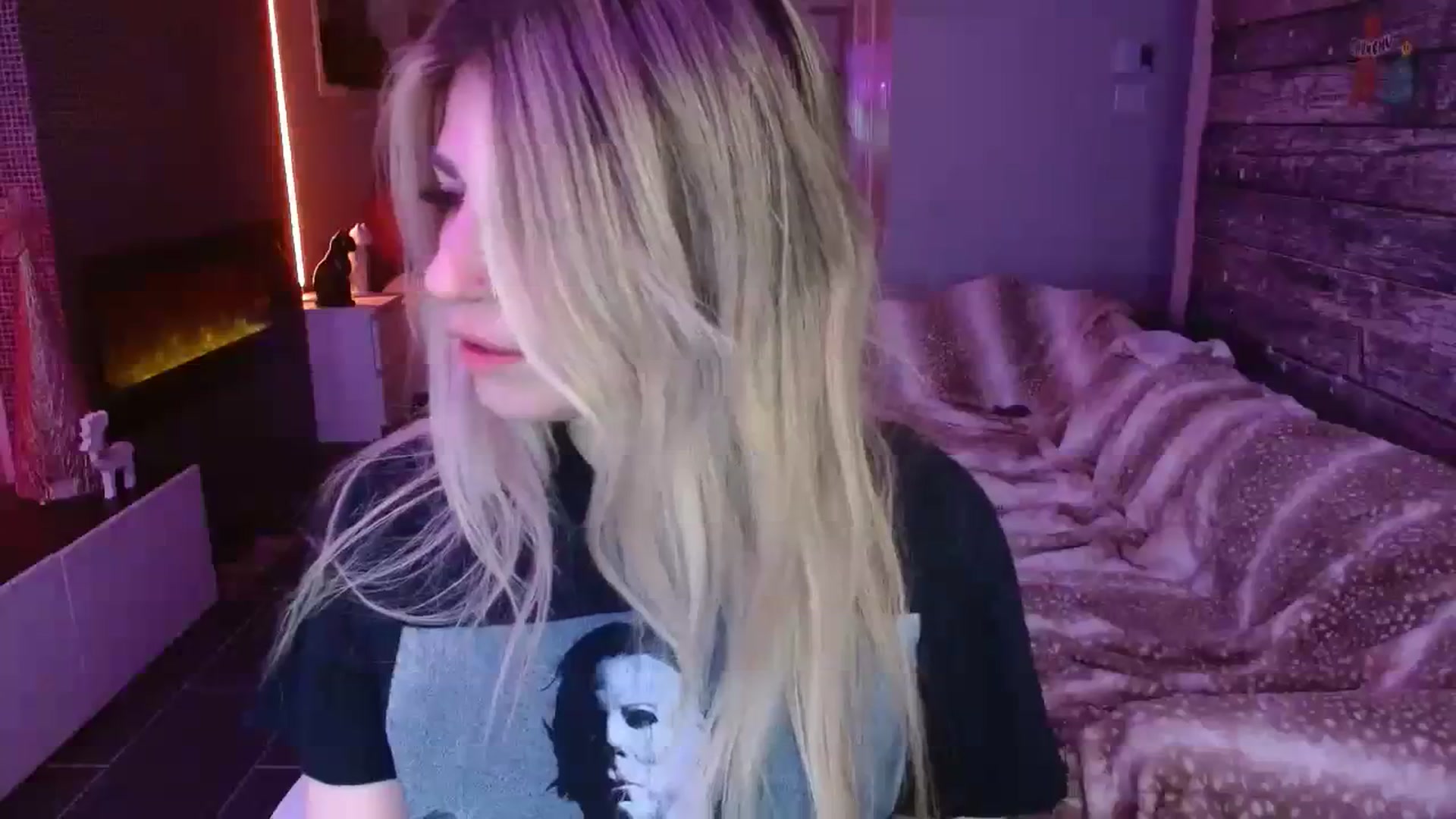 Gallery image thumbnail from Serafina's myfreecams stream on, 12/05/2023, 01:27 image 18 of 20