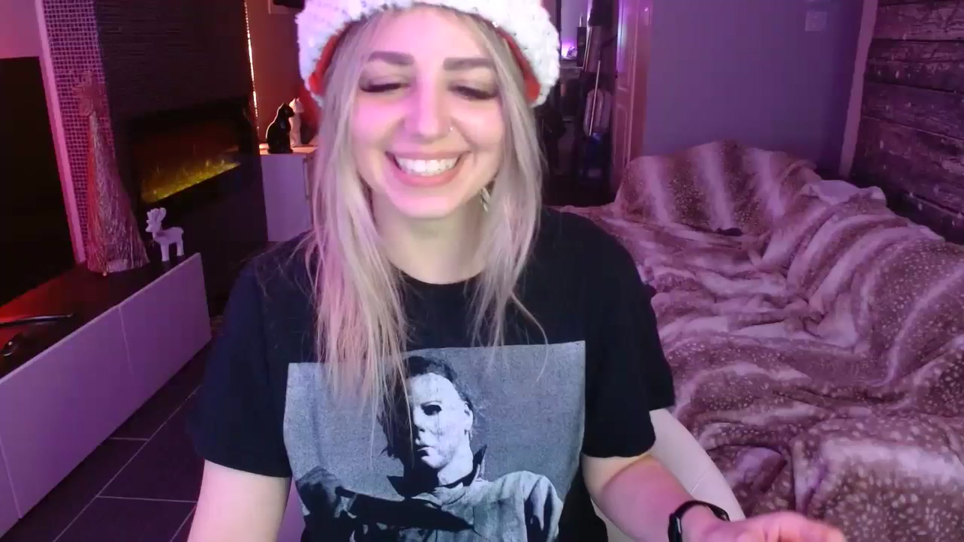 Gallery image thumbnail from Serafina's myfreecams stream on, 12/05/2023, 04:17 image 17 of 20