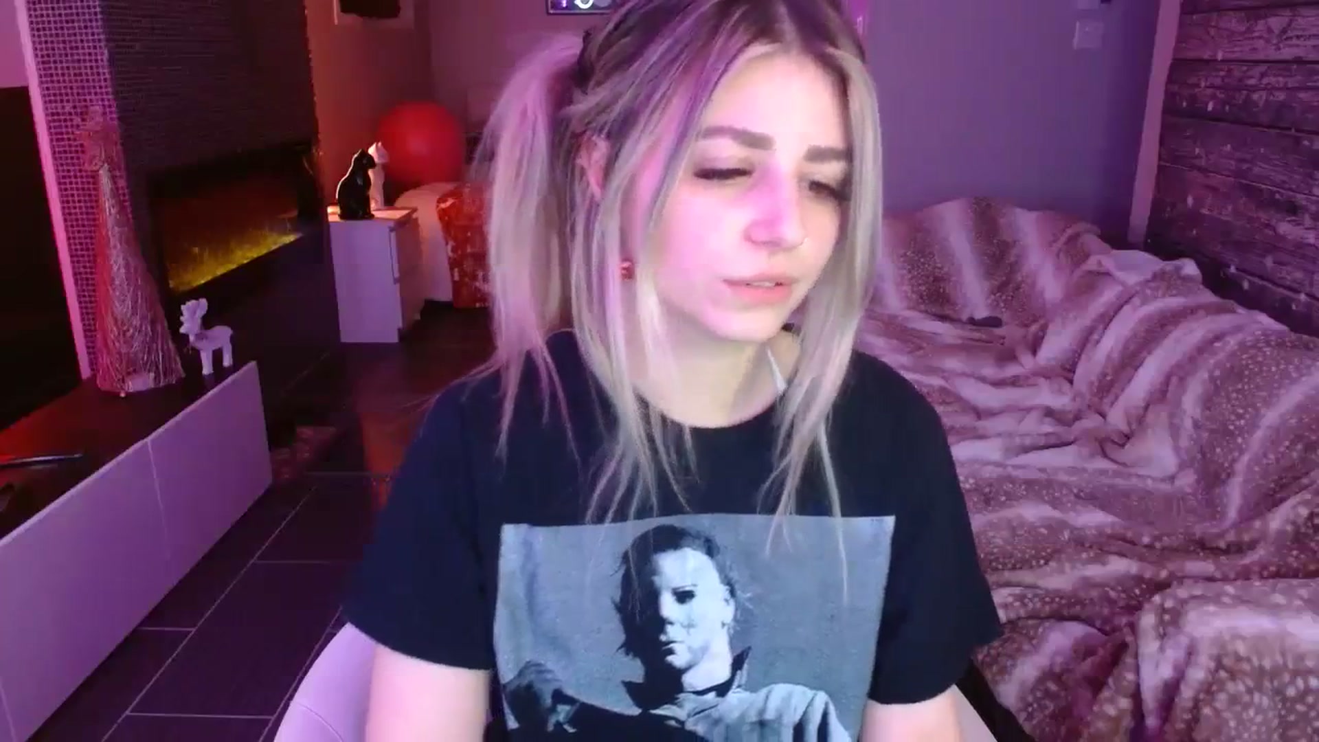 Gallery image thumbnail from Serafina's myfreecams stream on, 12/05/2023, 04:17 image 12 of 20