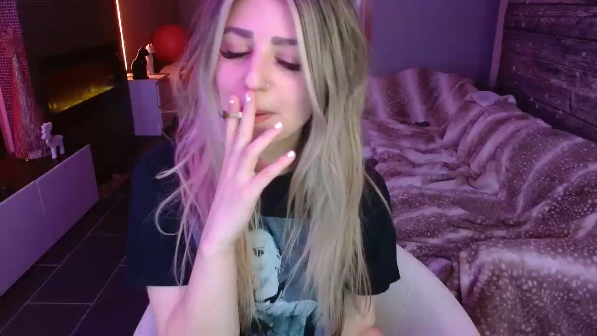 Gallery image thumbnail from Serafina's myfreecams stream on, 12/05/2023, 04:17 image 1 of 20