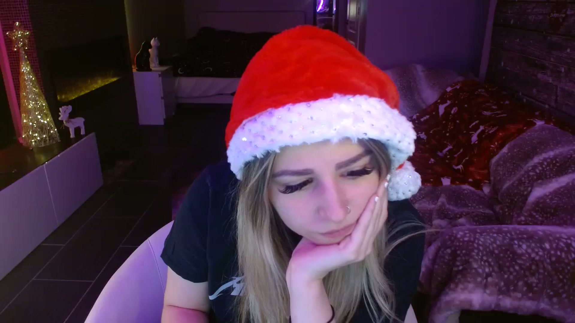 Gallery image thumbnail from Serafina's myfreecams stream on, 12/10/2023, 04:48 image 15 of 20