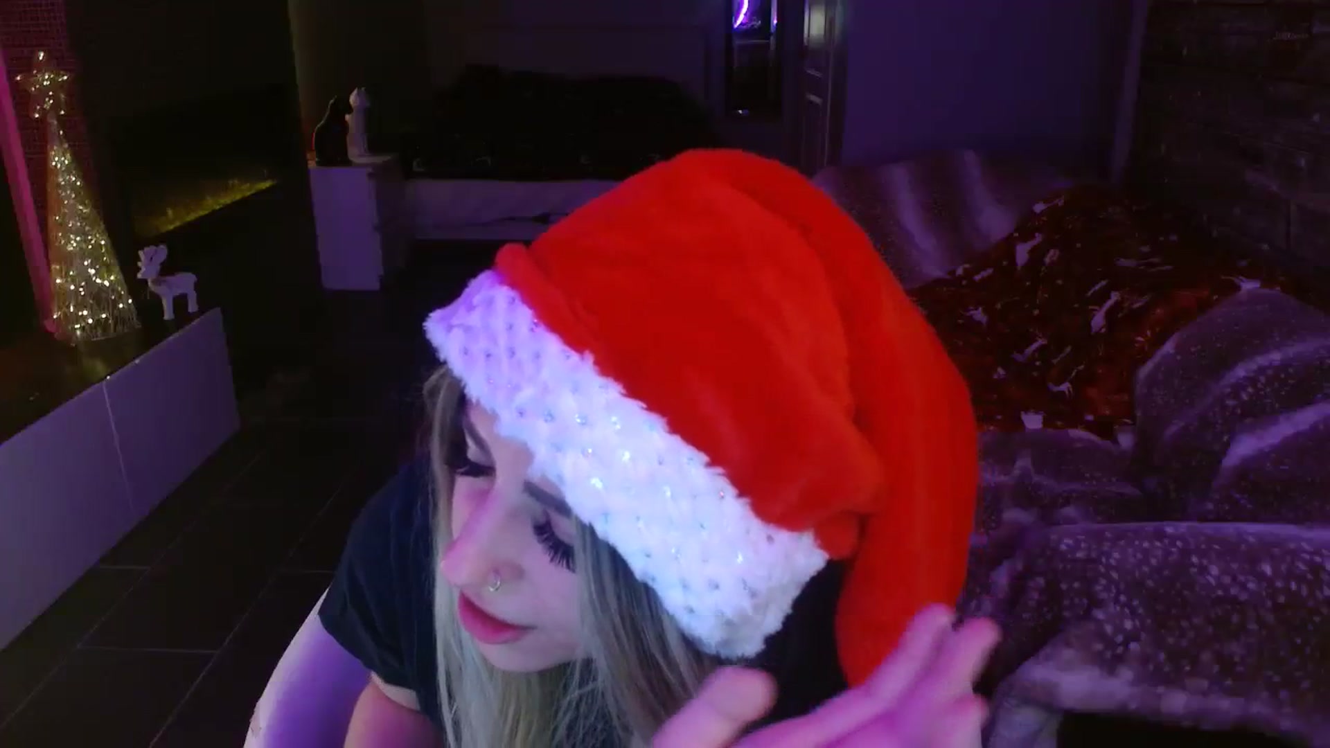 Gallery image thumbnail from Serafina's myfreecams stream on, 12/10/2023, 04:48 image 2 of 20