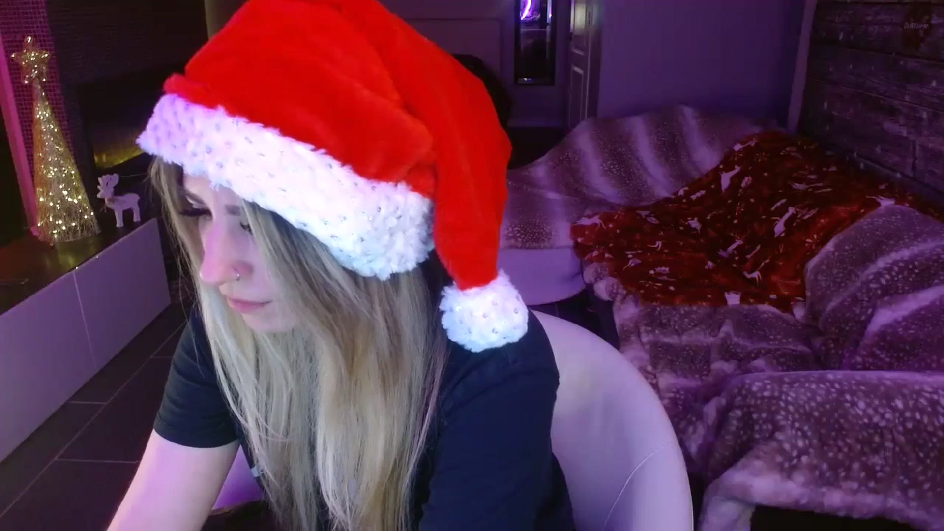 Gallery image thumbnail from Serafina's myfreecams stream on, 12/10/2023, 04:48 image 3 of 20