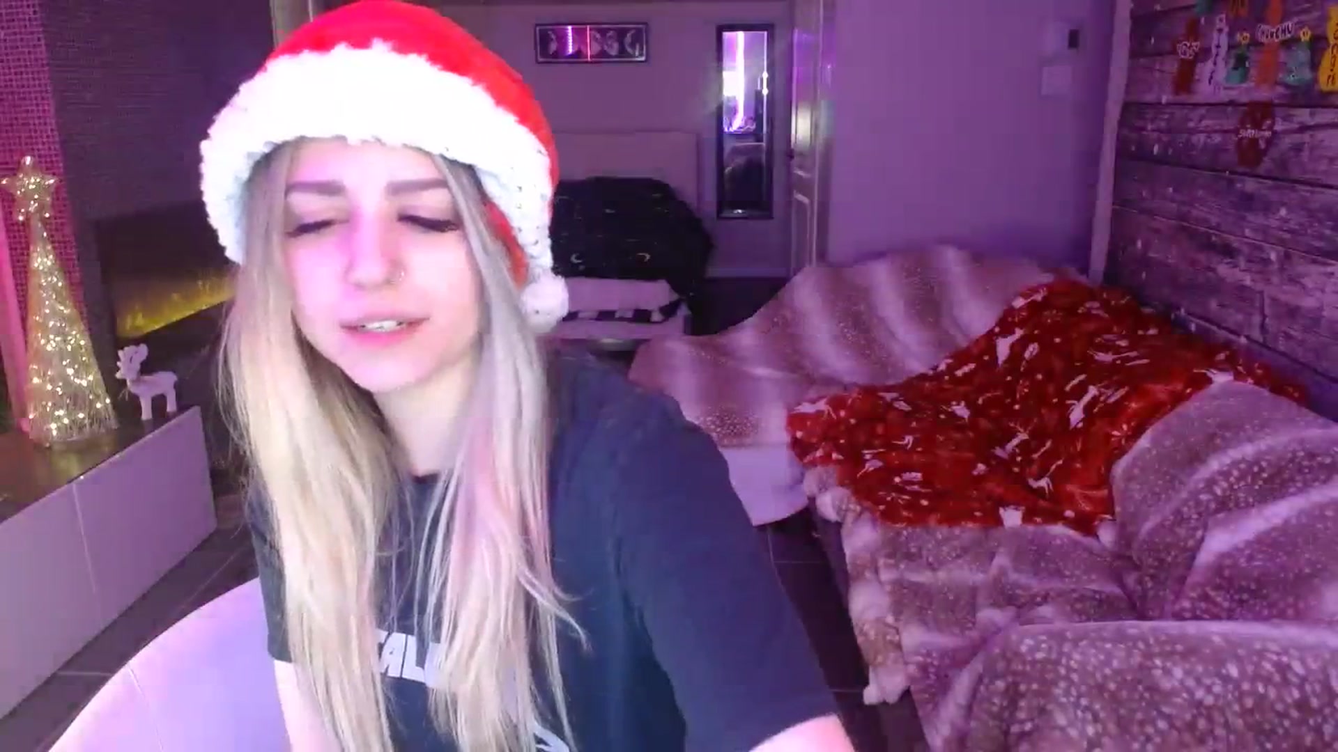 Gallery image thumbnail from Serafina's myfreecams stream on, 12/10/2023, 06:19 image 14 of 20