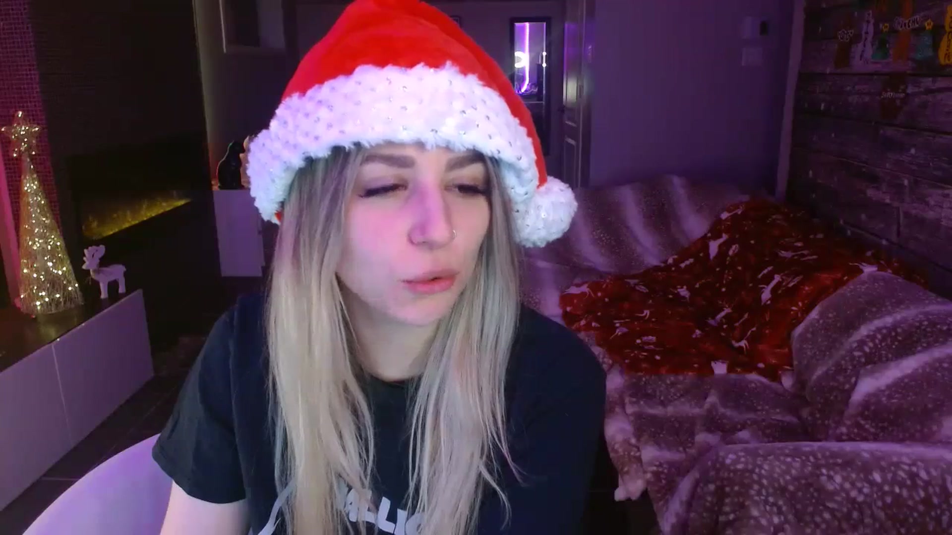 Gallery image thumbnail from Serafina's myfreecams stream on, 12/10/2023, 06:19 image 16 of 20
