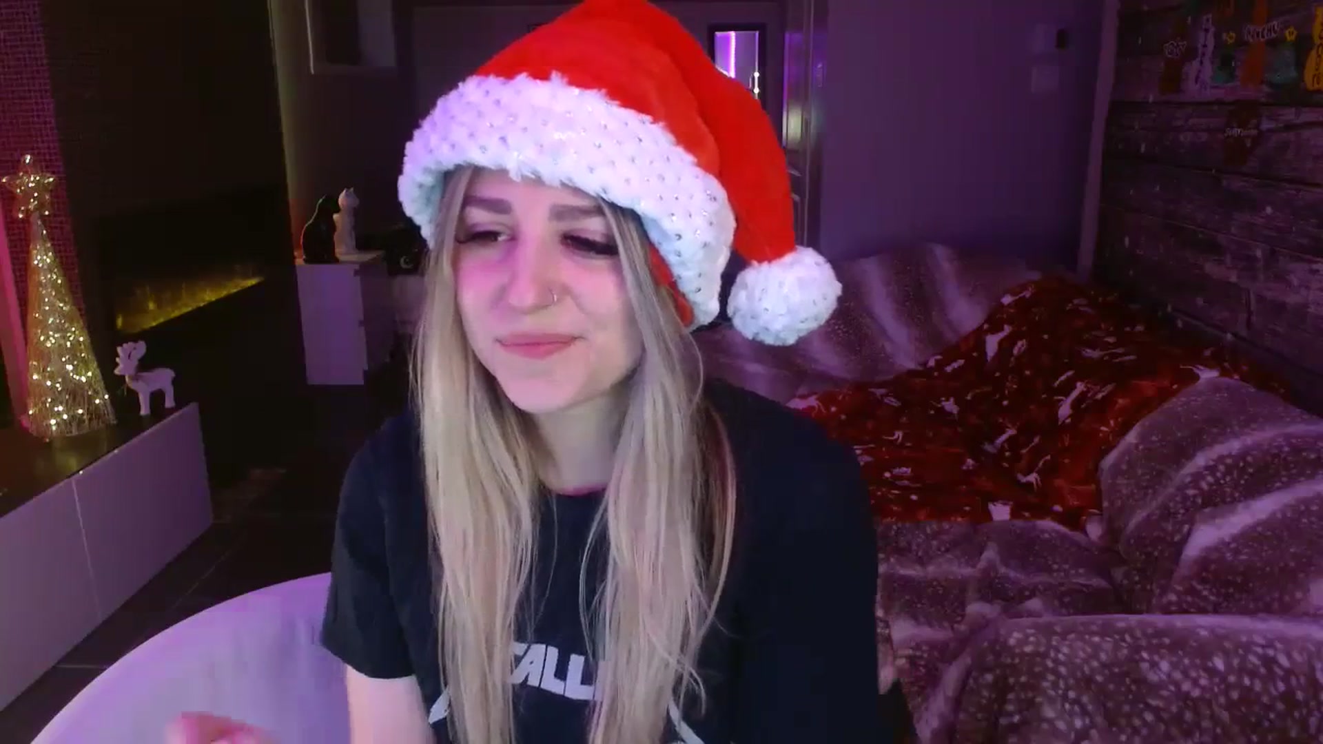 Gallery image thumbnail from Serafina's myfreecams stream on, 12/10/2023, 06:19 image 15 of 20