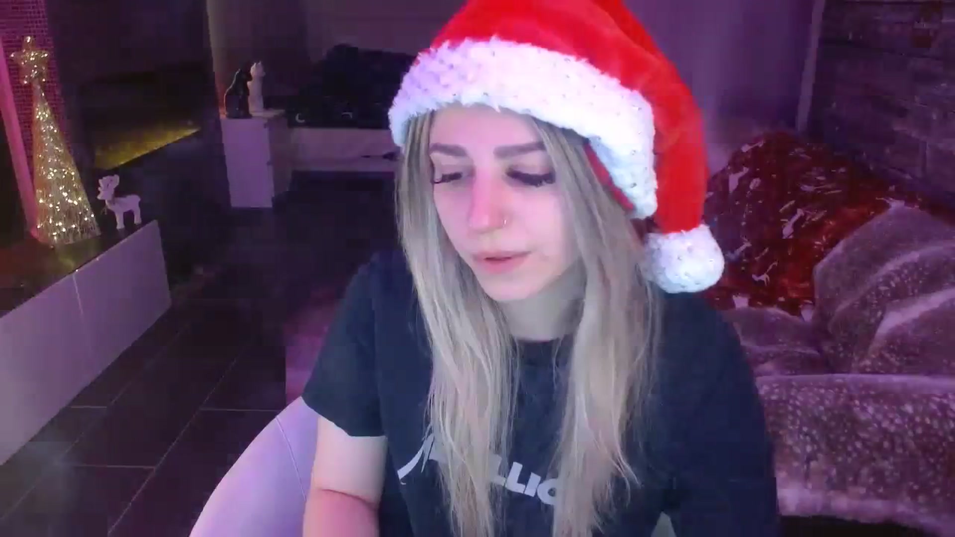 Gallery image thumbnail from Serafina's myfreecams stream on, 12/10/2023, 06:19 image 2 of 20
