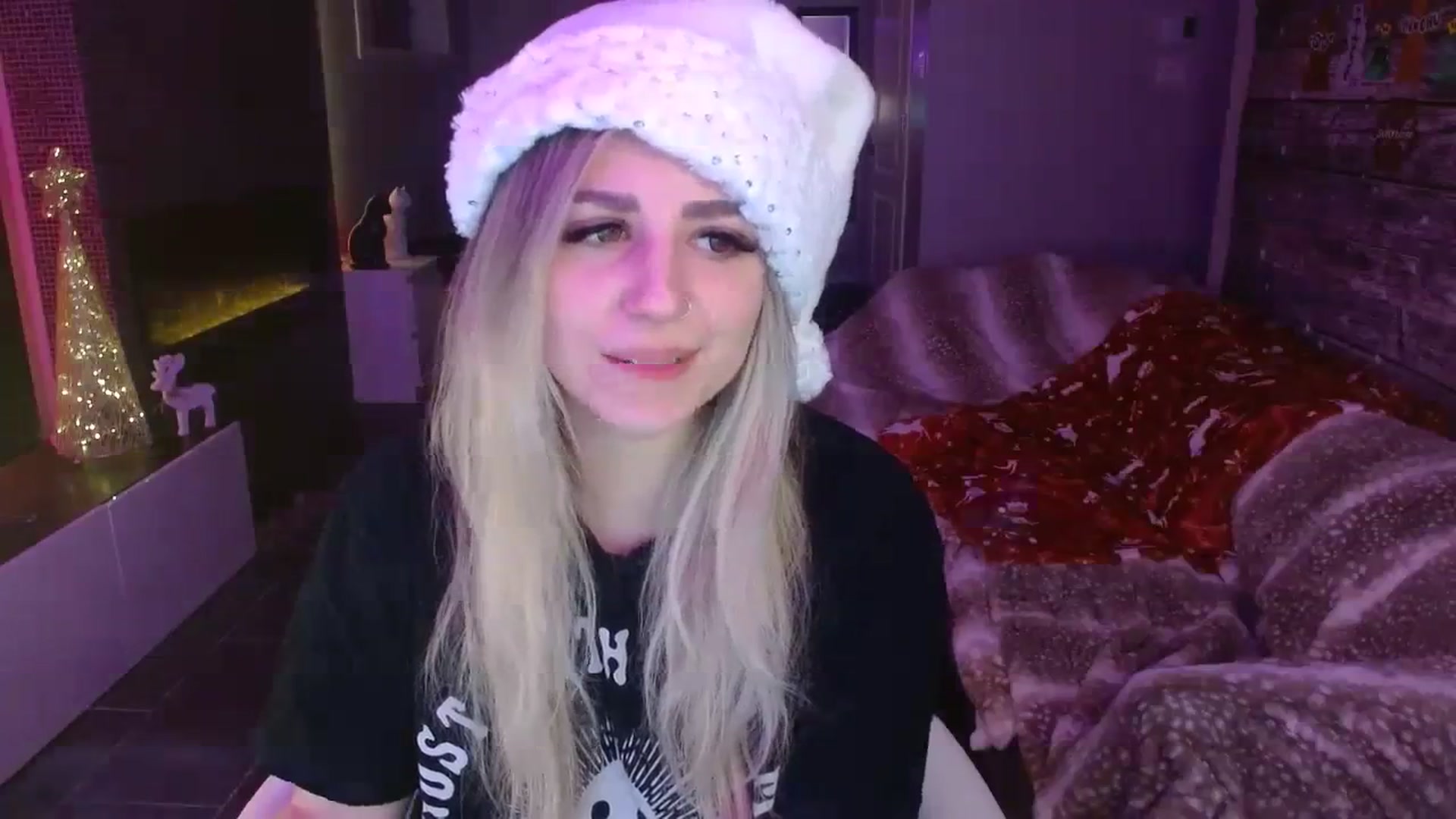 Gallery image thumbnail from Serafina's myfreecams stream on, 12/11/2023, 02:57 image 18 of 20