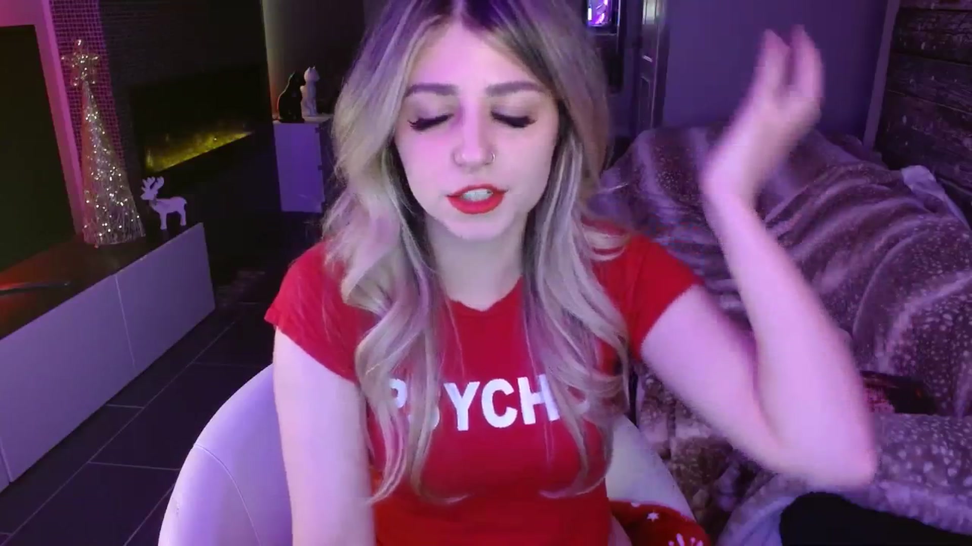 Gallery image thumbnail from Serafina's myfreecams stream on, 12/15/2023, 04:38 image 12 of 20