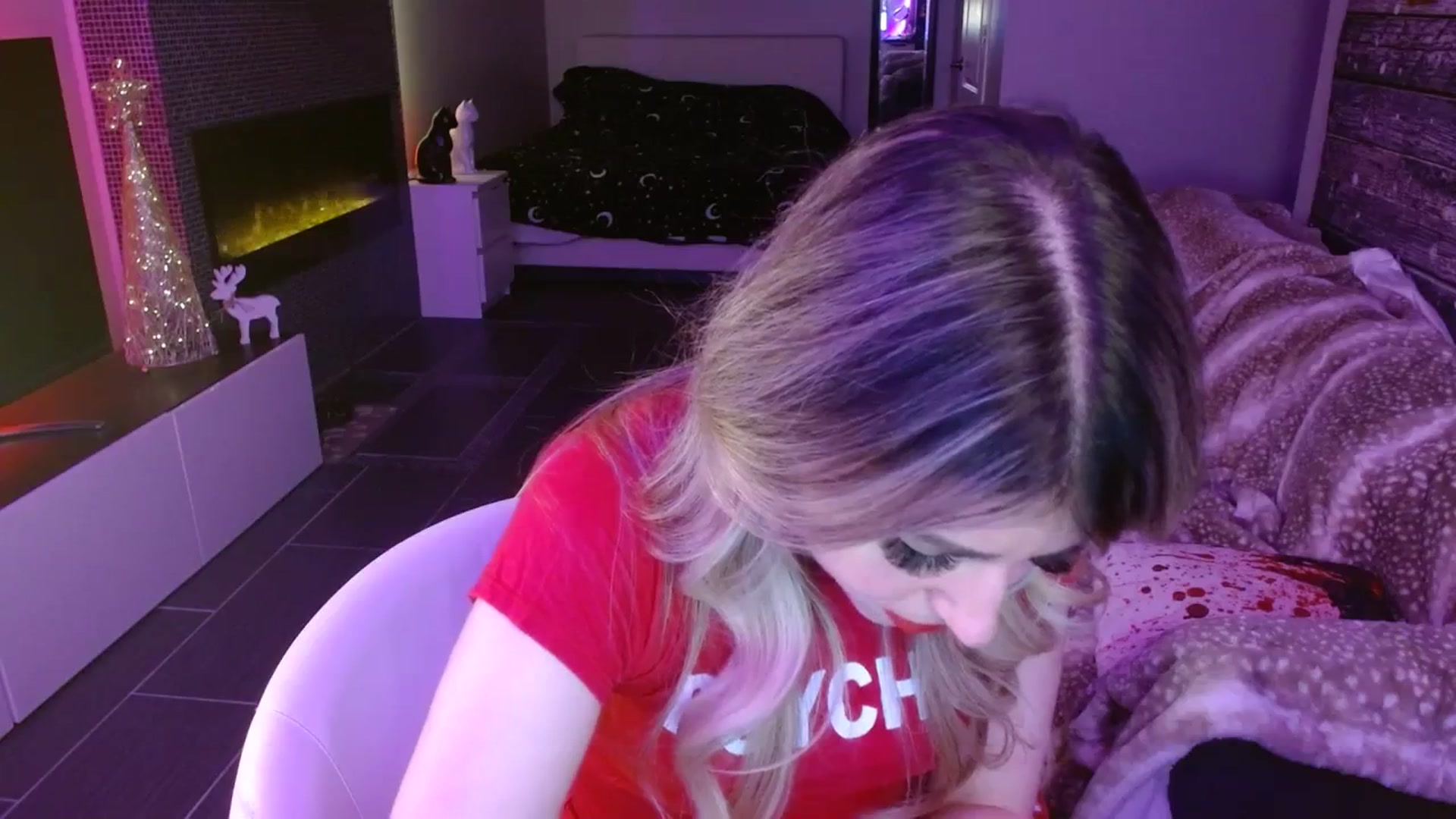 Gallery image thumbnail from Serafina's myfreecams stream on, 12/15/2023, 04:38 image 13 of 20