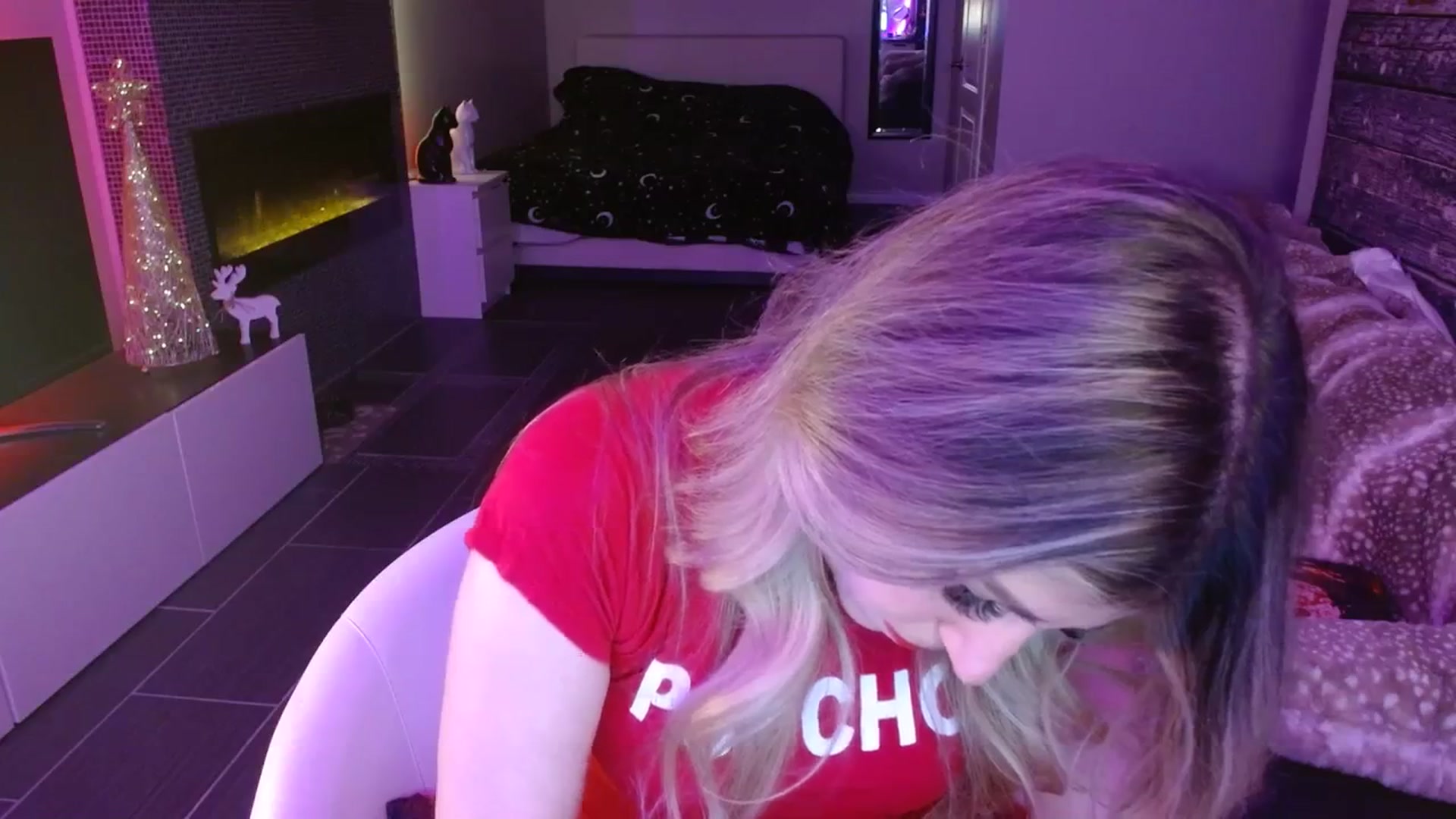 Gallery image thumbnail from Serafina's myfreecams stream on, 12/15/2023, 04:38 image 17 of 20