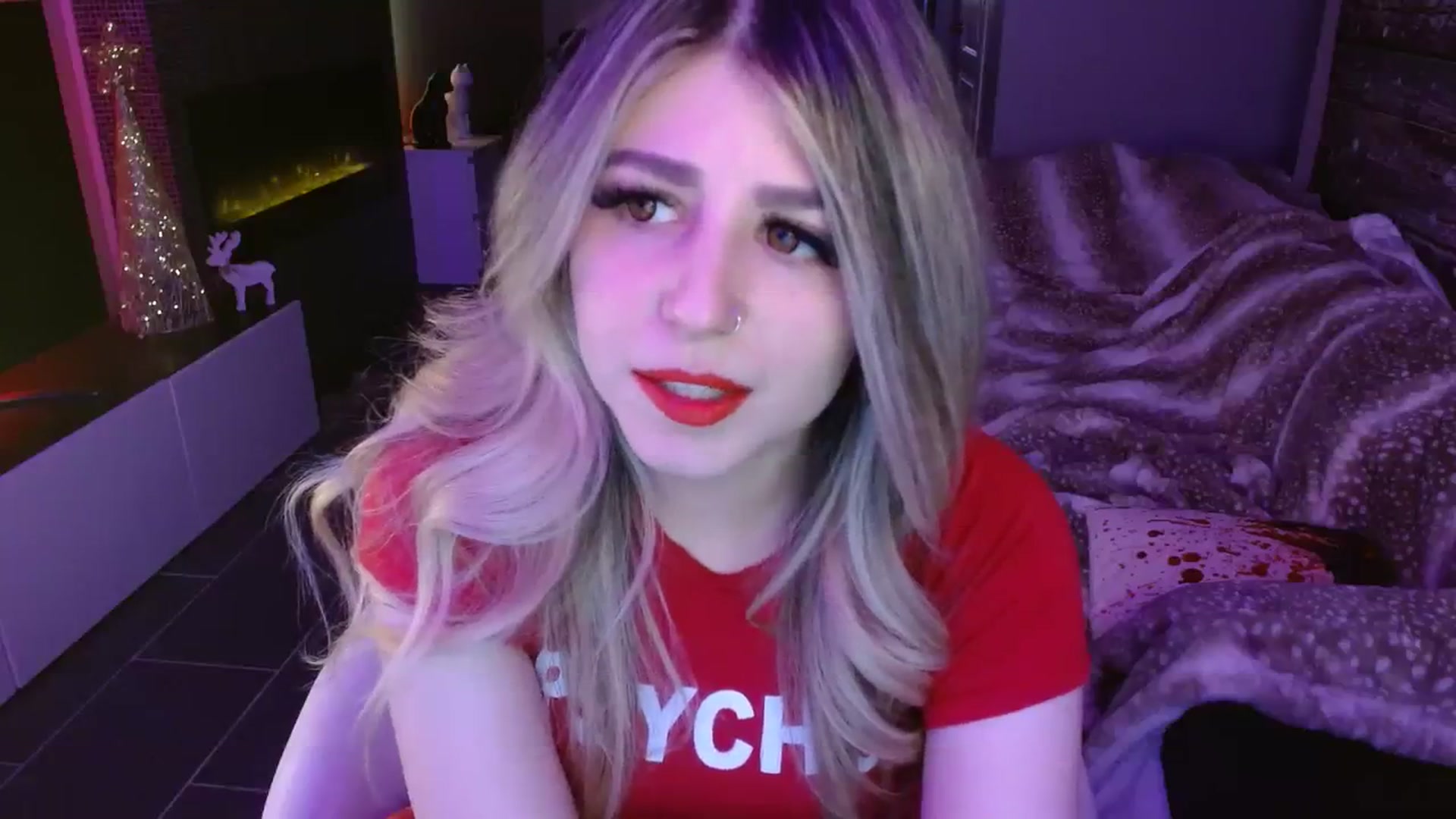 Gallery image thumbnail from Serafina's myfreecams stream on, 12/15/2023, 04:38 image 6 of 20