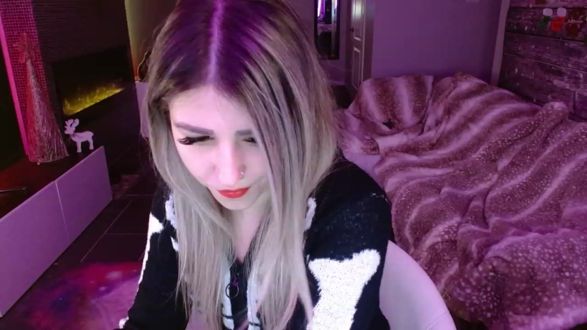 Gallery image thumbnail from Serafina's myfreecams stream on, 12/21/2023, 04:07 image 11 of 20