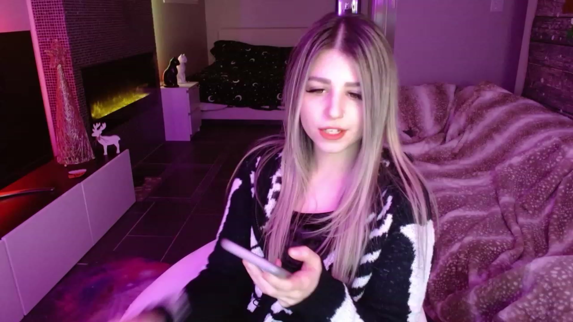 Gallery image thumbnail from Serafina's myfreecams stream on, 12/21/2023, 08:12 image 12 of 20