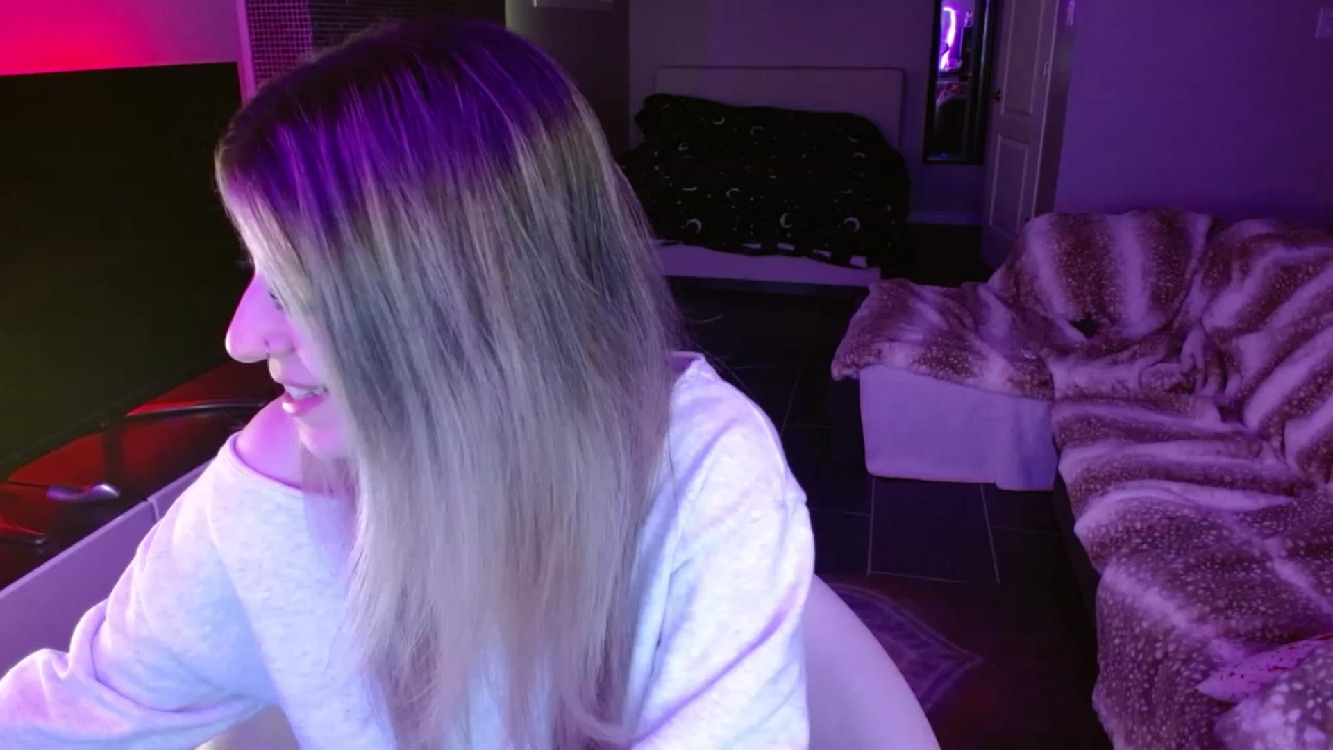 Gallery image thumbnail from Serafina's myfreecams stream on, 12/24/2023, 04:27 image 20 of 20