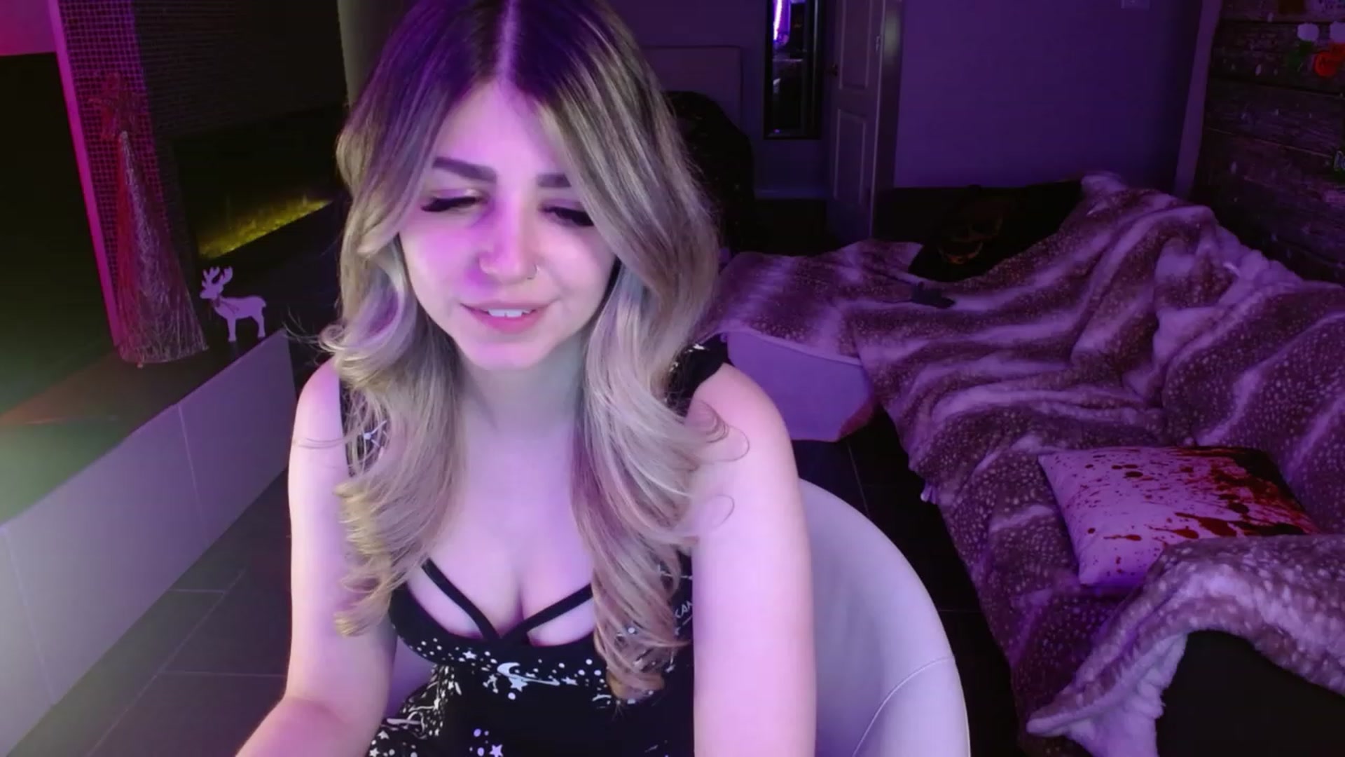 Gallery image thumbnail from Serafina's myfreecams stream on, 12/28/2023, 07:01 image 2 of 20