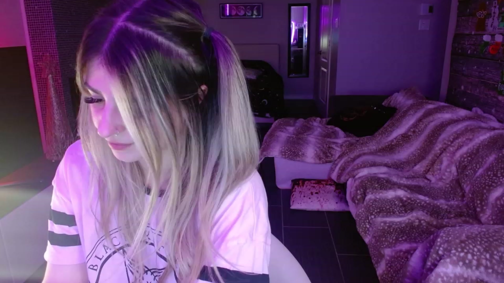 Gallery image thumbnail from Serafina's myfreecams stream on, 12/30/2023, 04:46 image 4 of 20