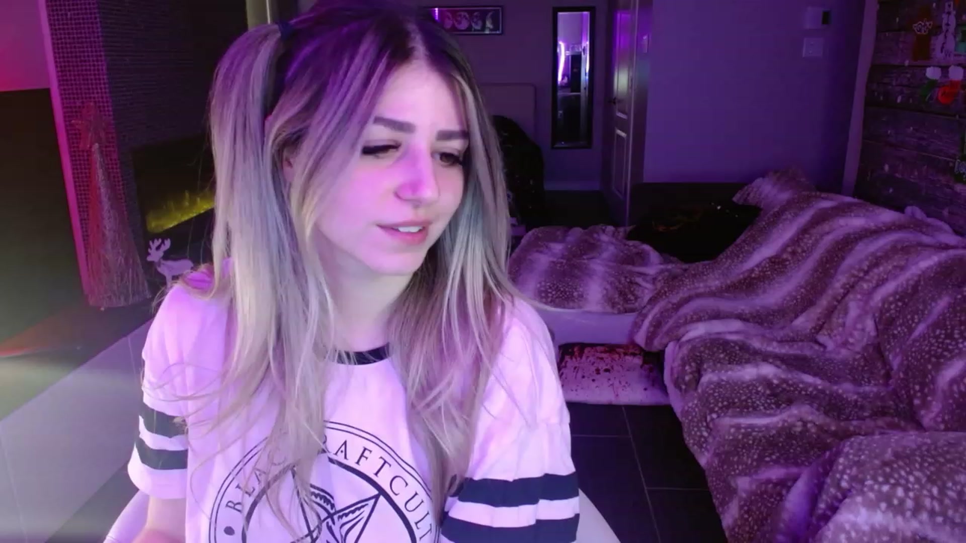Gallery image thumbnail from Serafina's myfreecams stream on, 12/30/2023, 04:46 image 8 of 20