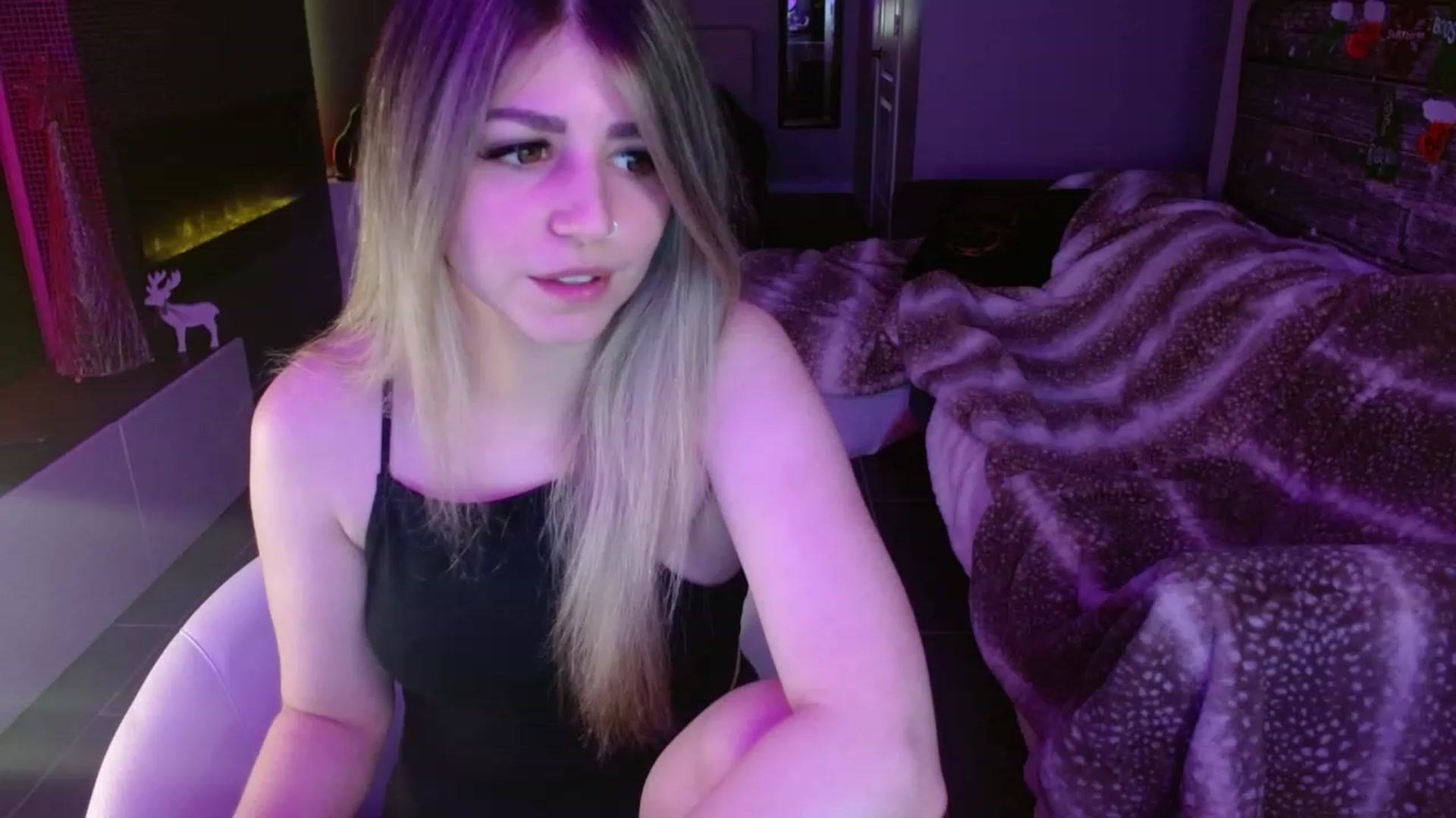 Gallery image thumbnail from Serafina's myfreecams stream on, 12/31/2023, 04:50 image 13 of 20